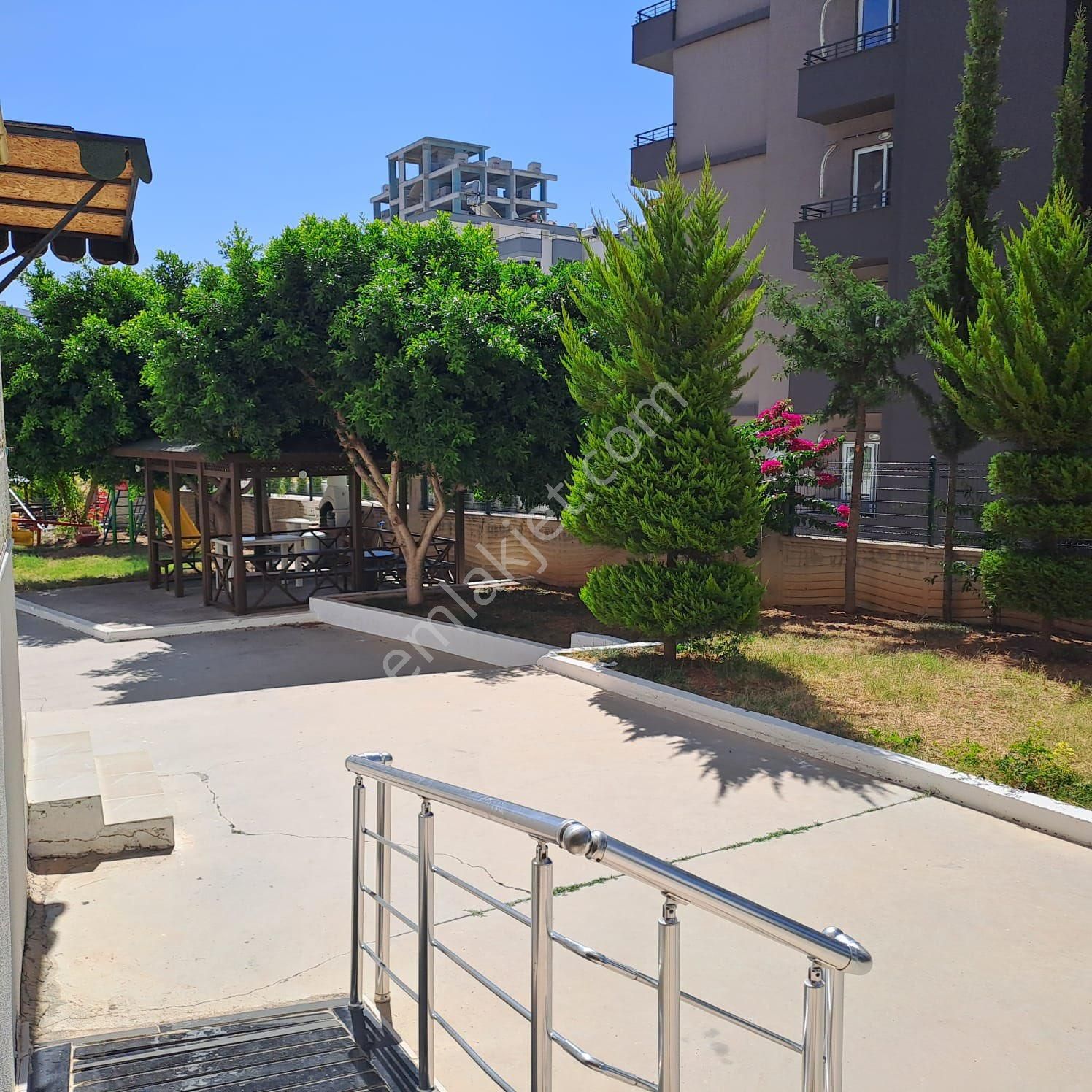 Mersin Çiftlikköyde Satılık Daire