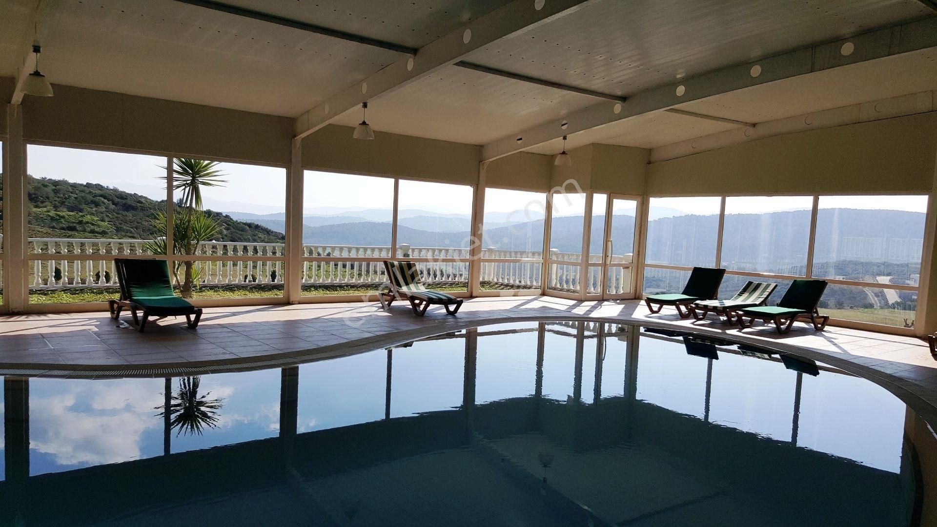 Adabükü Fcc'de Özel Plajlı, Havuzlu Sitede 2+1 Satılık Daire - Görsel 6