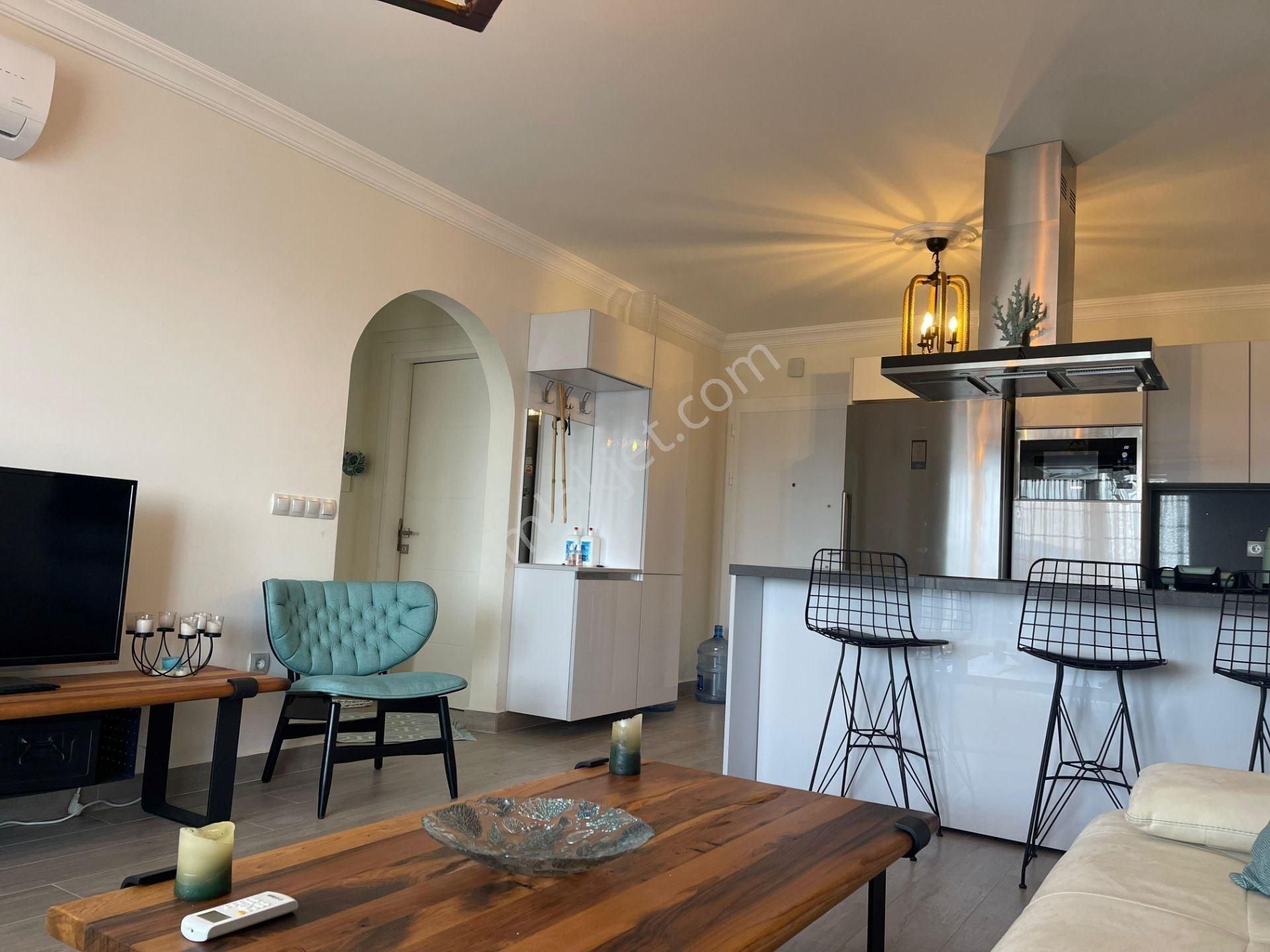 Adabükü Fcc'de Özel Plajlı, Havuzlu Sitede 2+1 Satılık Daire - Görsel 9