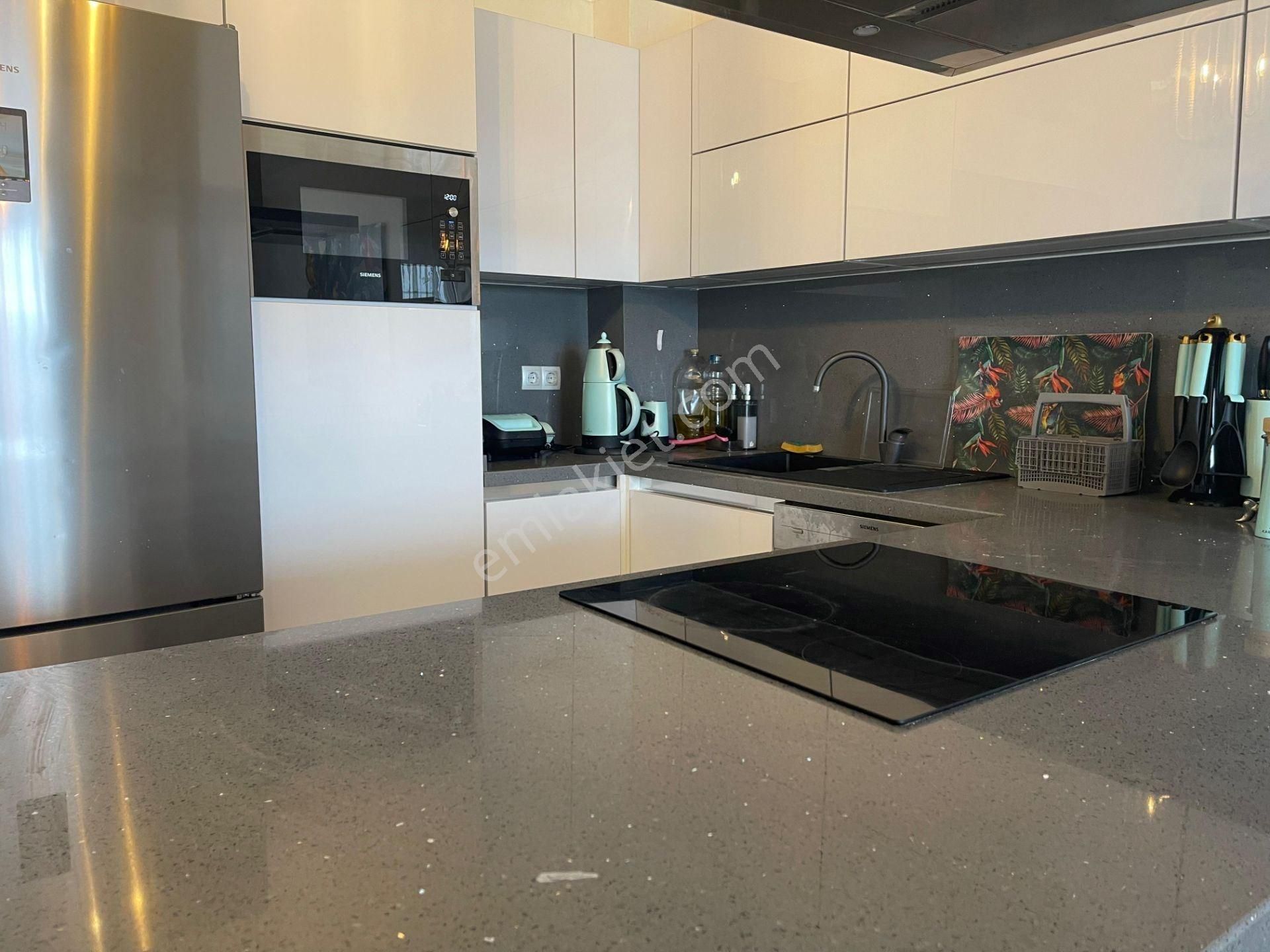 Adabükü Fcc'de Özel Plajlı, Havuzlu Sitede 2+1 Satılık Daire - Görsel 14