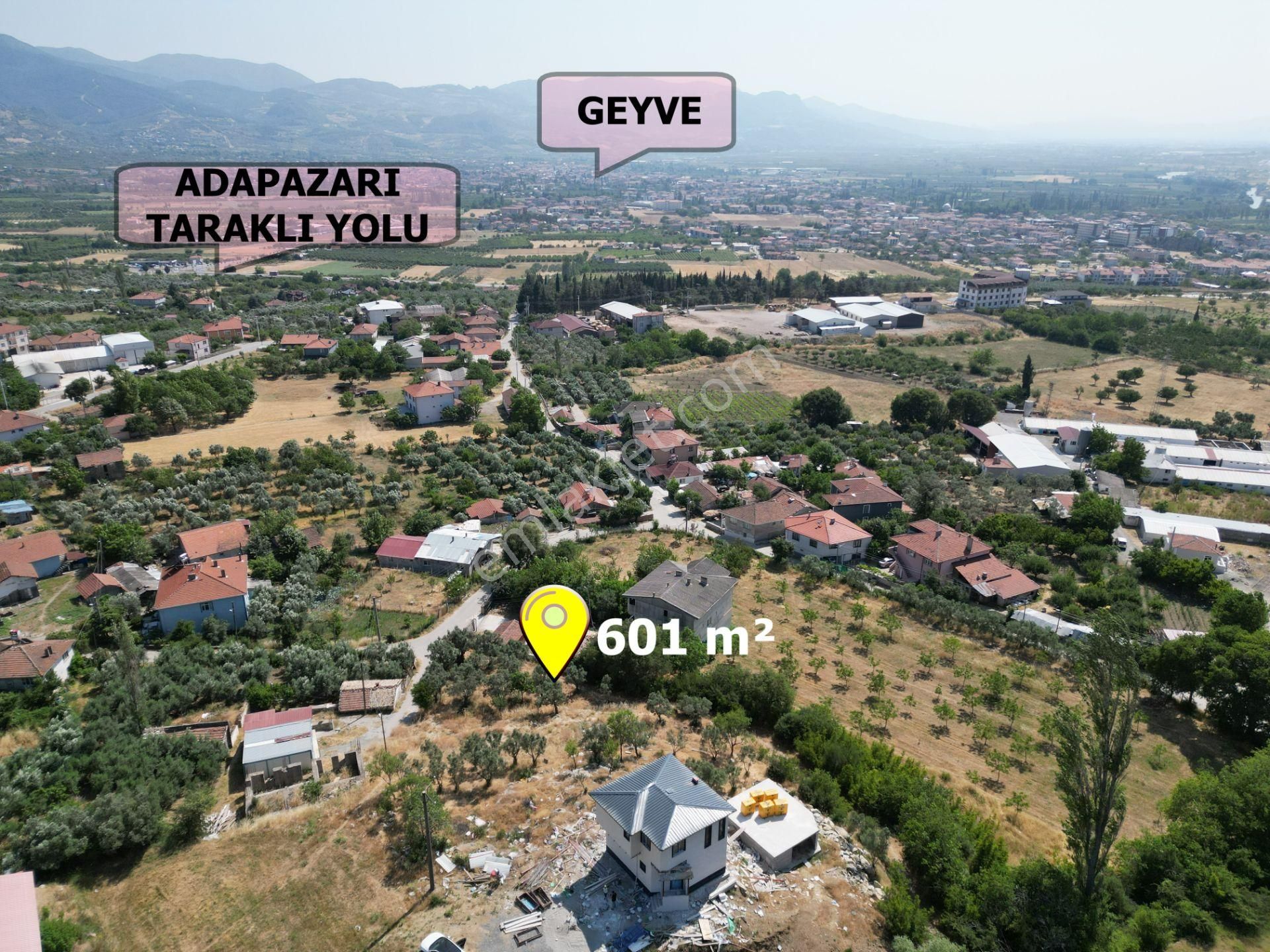 Remax Maviden Geyve Manzaralı Havadar Konumda Konut İmarlı 601 M² Arsa