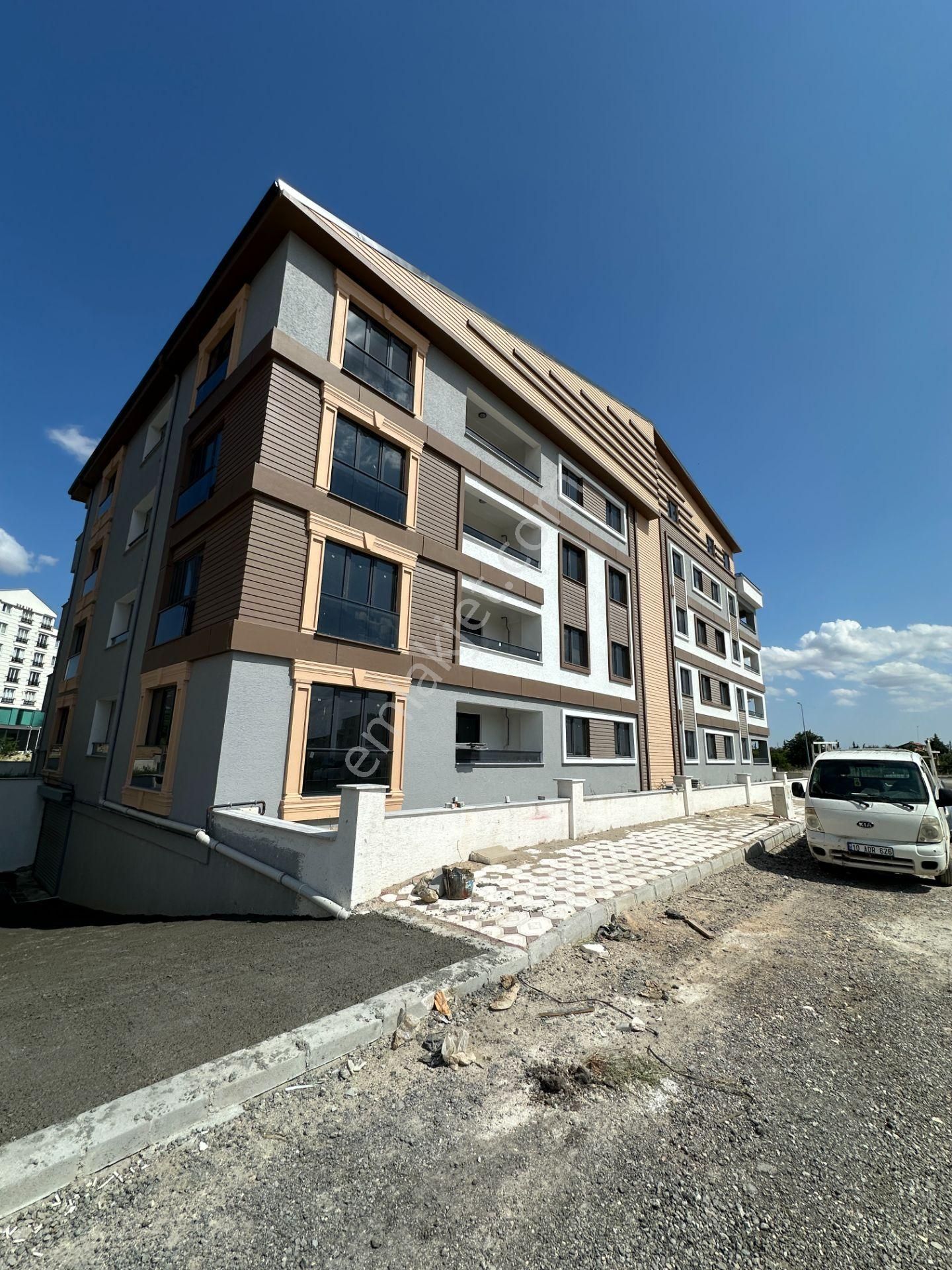 Kırklareli Merkez İstasyonaltında Lüks,ebeveyn Banyolu 3+1 Daire
