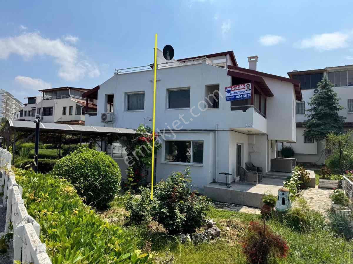 Deniz Manzaralı, Doğalgazlı Ve Bakımlı Villa - Görsel 2