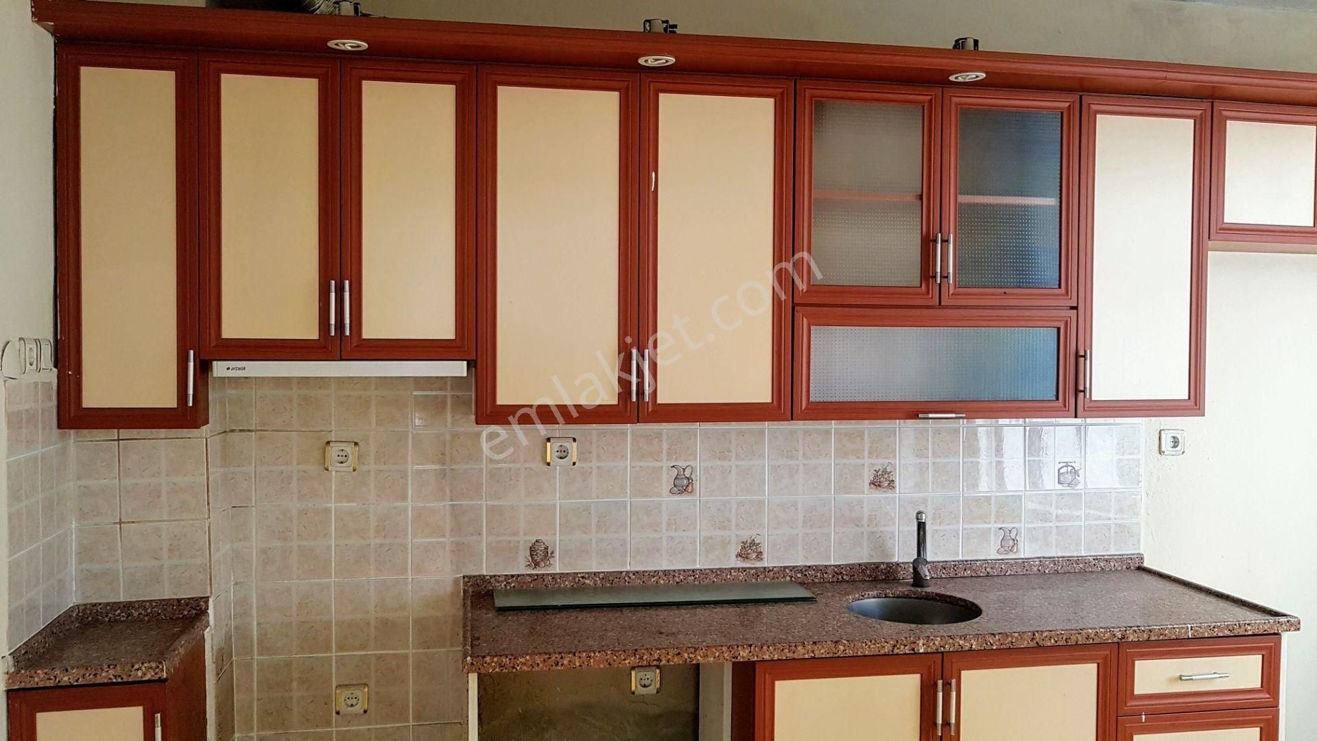 Tirebolu Kalesi Karşısı, Sahile Yürüme Mesafesinde Satılık Daire