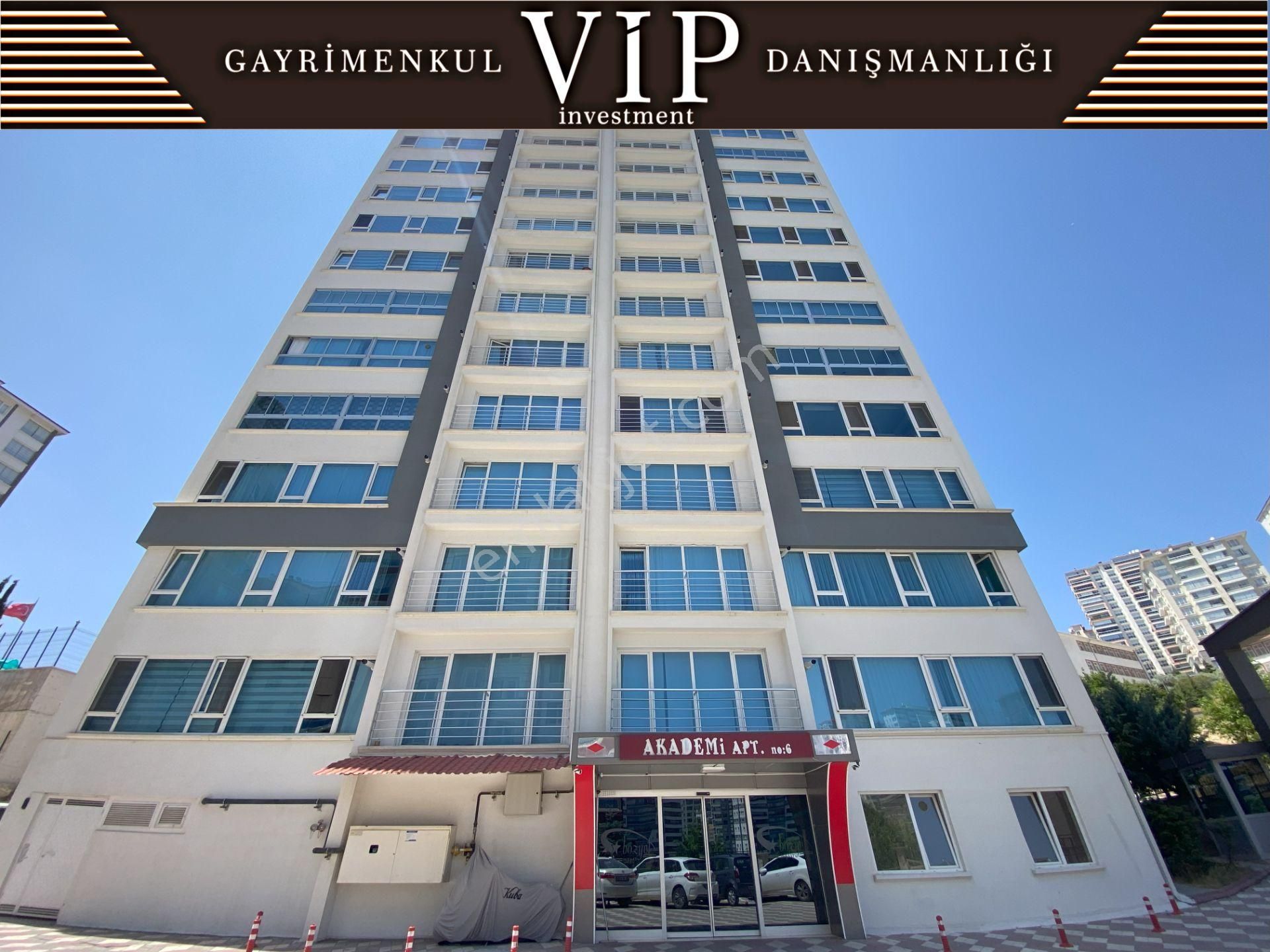 Yenimahalle Akademi Konutlarında 5+1 Satılık Konut