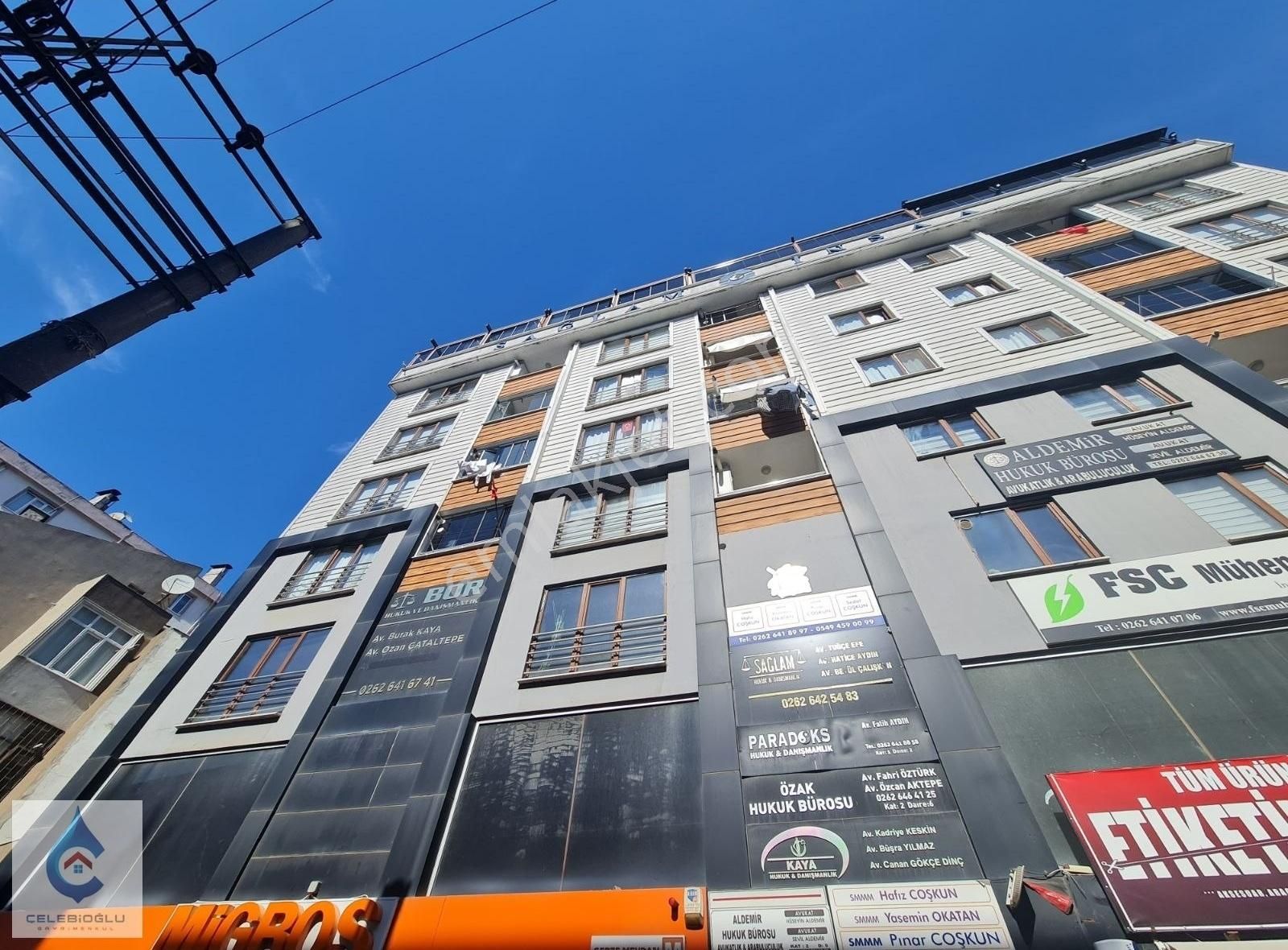 Gebze Merkezde Cadde Üstü Lüx 5+1 Üst Duble