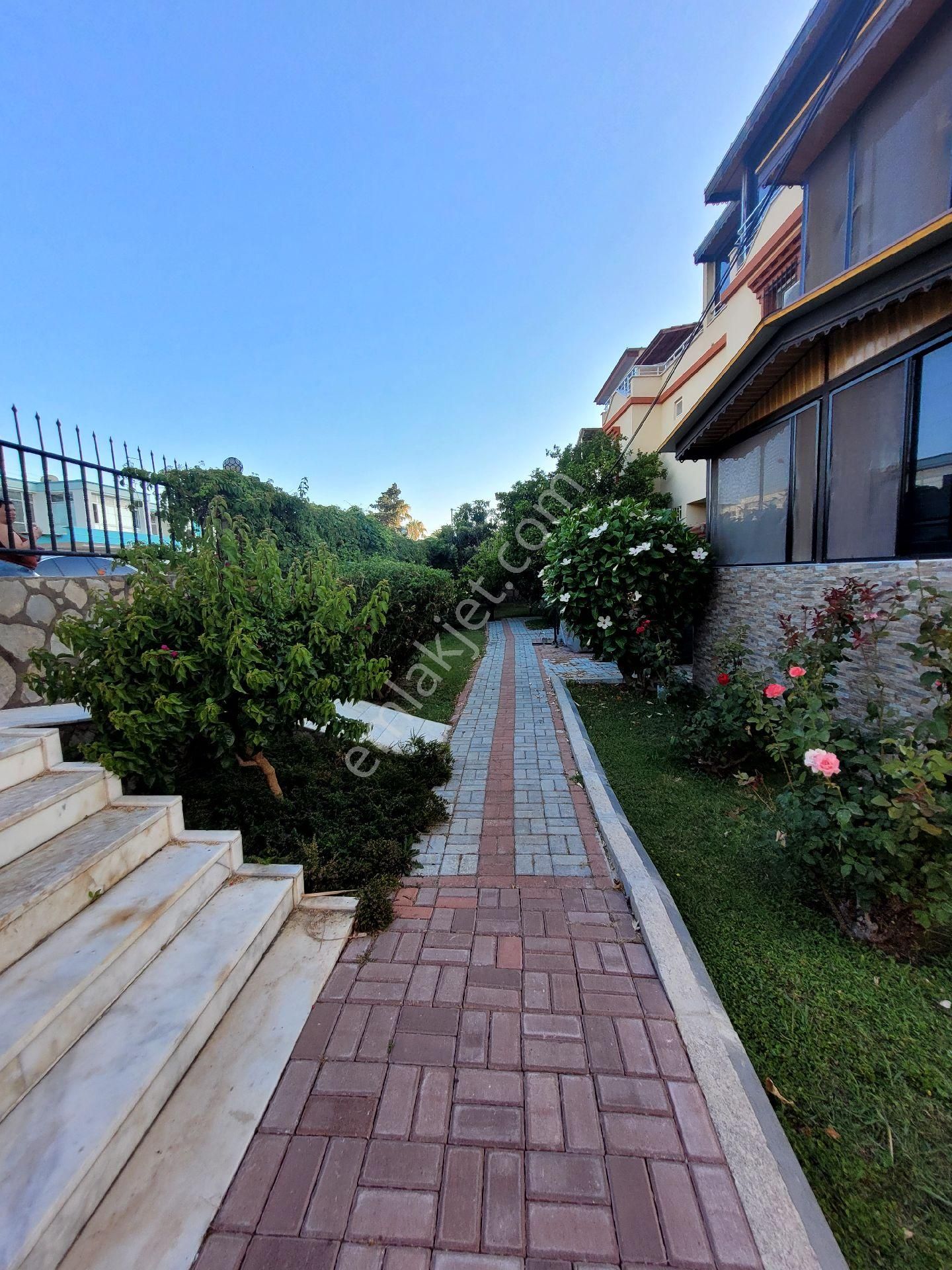 Konaklı Da Denize 400 Mt Site Satılık 2+1 Triplex Villa - Görsel 5