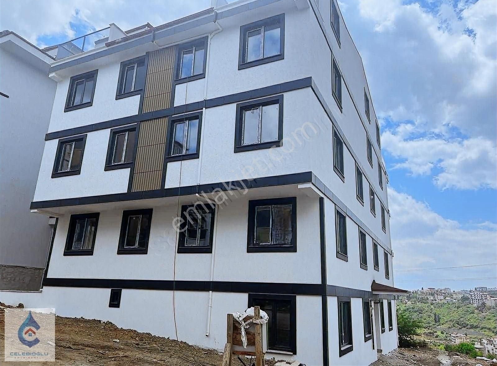 Gebze Barış Mahallesi'nde Satılık 2+1 Daire