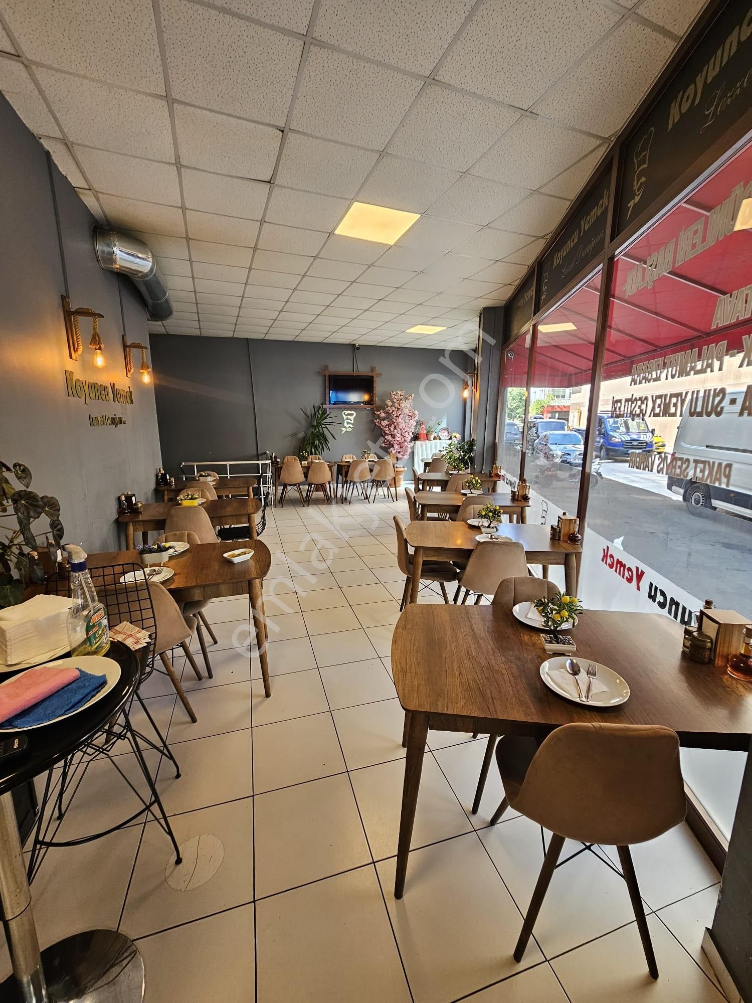 **devren Satılık Faal Restoran Full Malzemesi İle Köşe Konumda** - Görsel 4