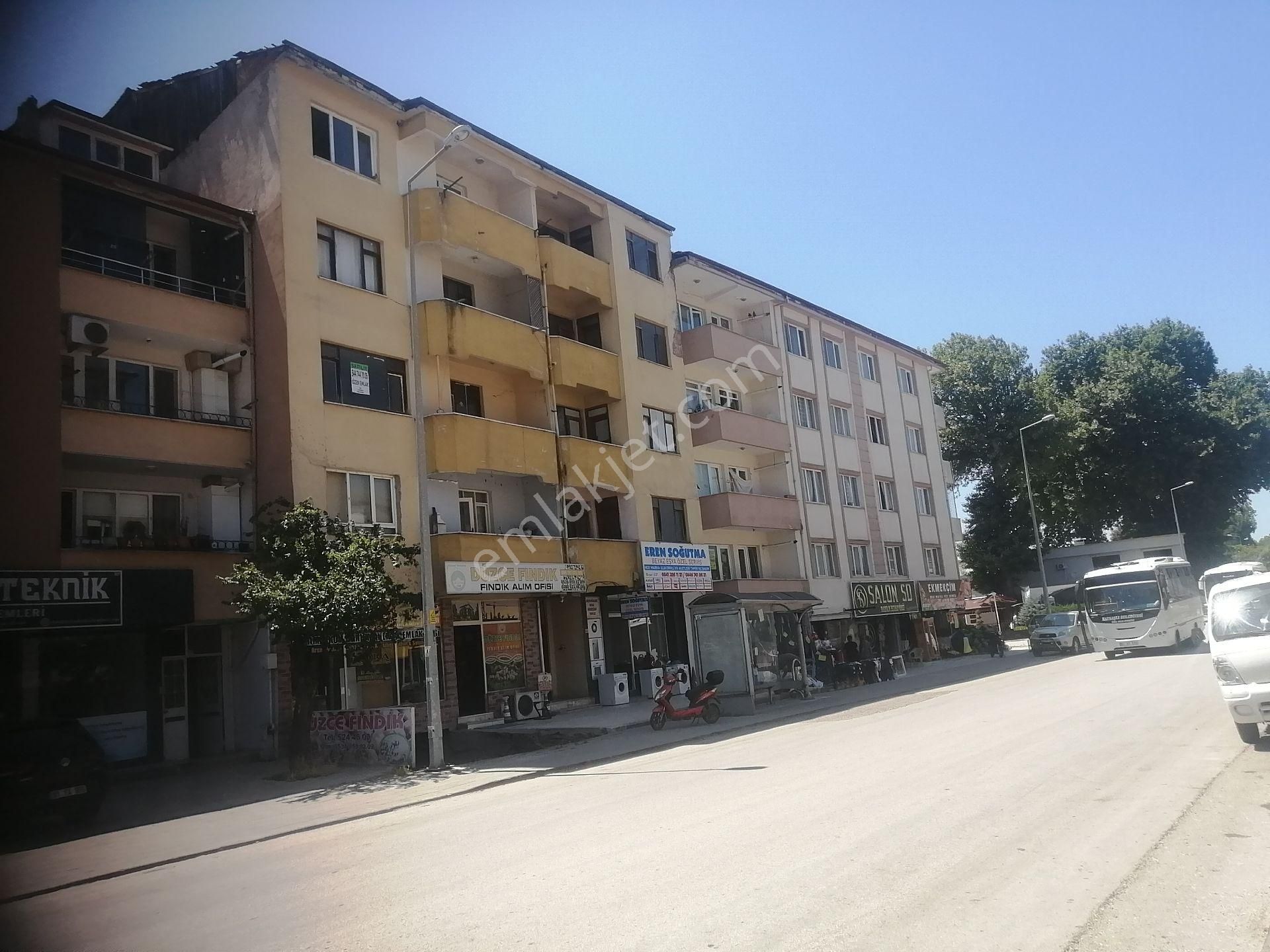 Azmimilli Mah 3+1 Satılık Daire