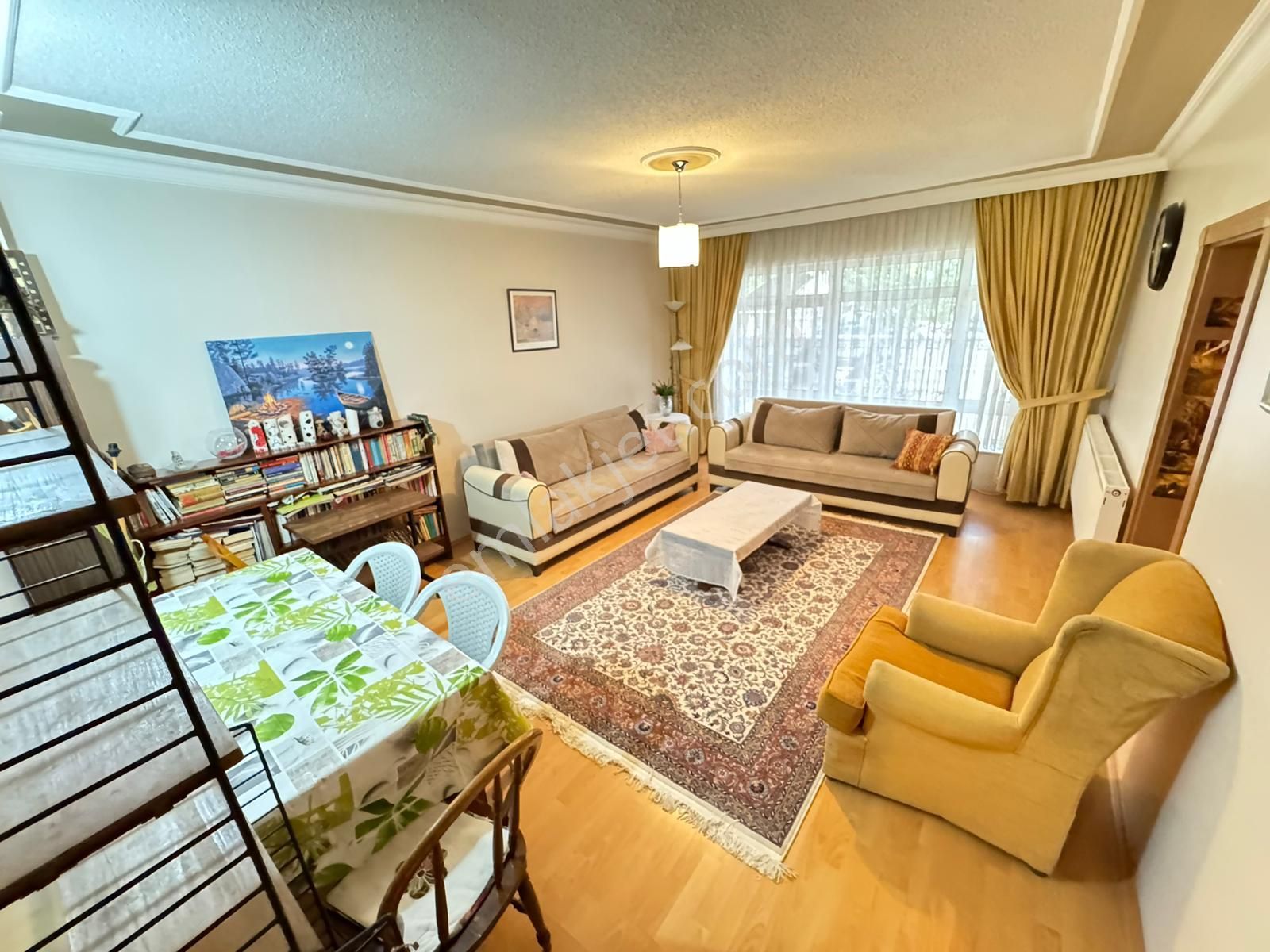 Tepebaşı Göbek'de Keçiören Belediye Yakını 1+1 Giri Kat Eşyalı