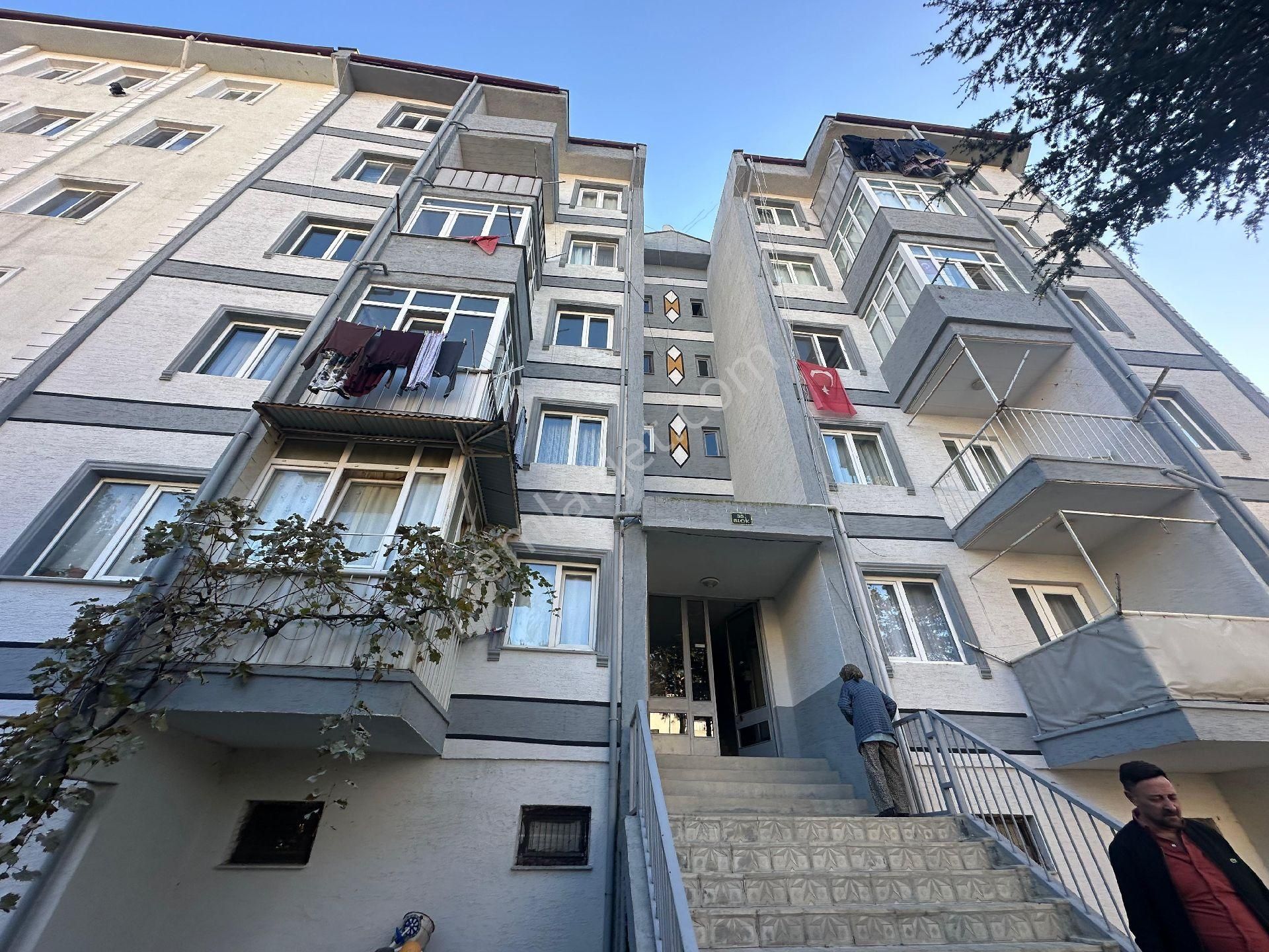 Bursa Emlak Alem-i Soydaş Kent Sitesi Arakat 2+1 90 M2 Kiralık Daire