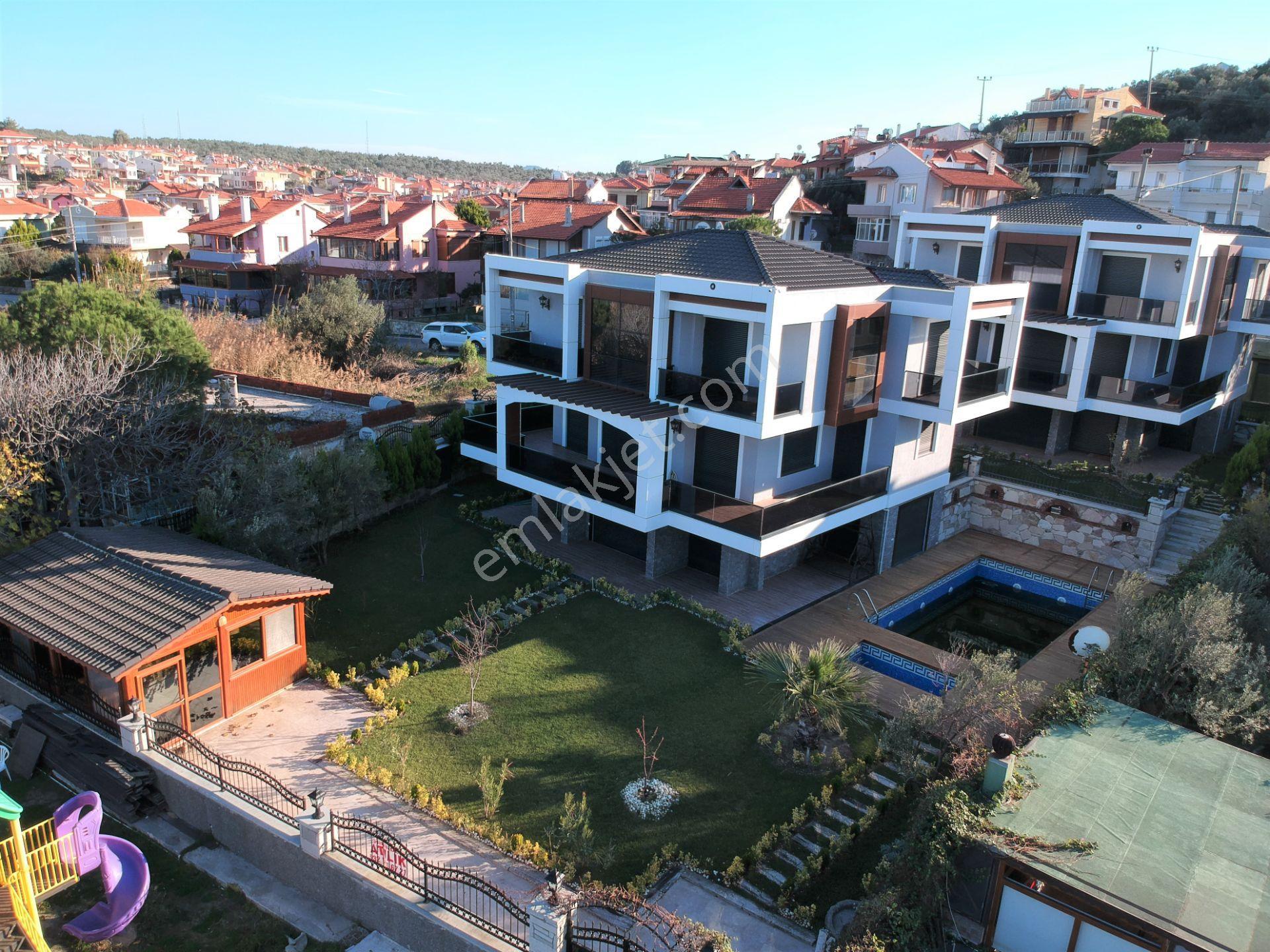 Balıkesir Ayvalık Ta Satılık Muhtesem Villa.denize Sıfır - Görsel 16