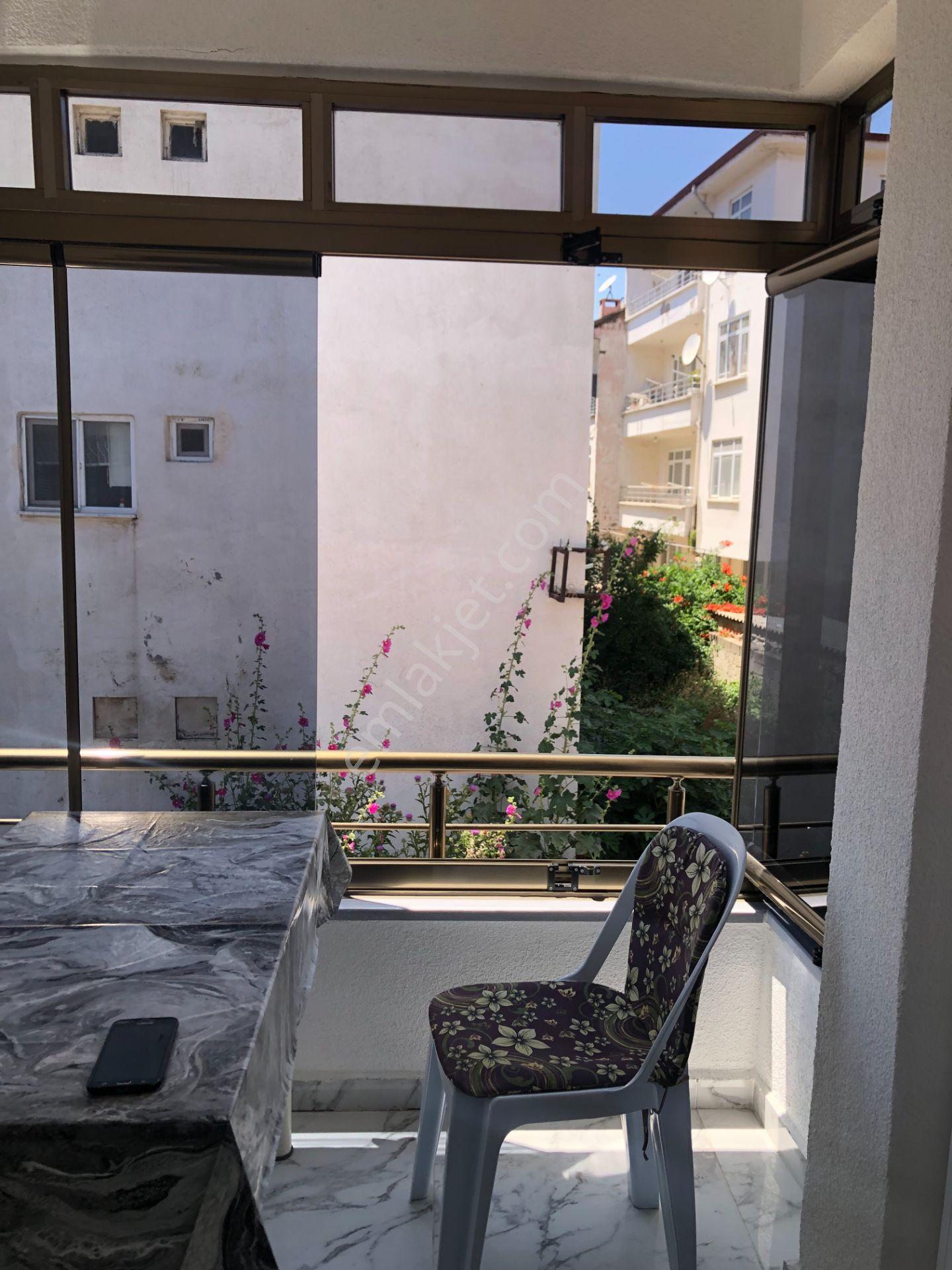 Şarköy De Işık Emlaktan İstiklal Mah De 1+1 65 M2 Daire - Görsel 2