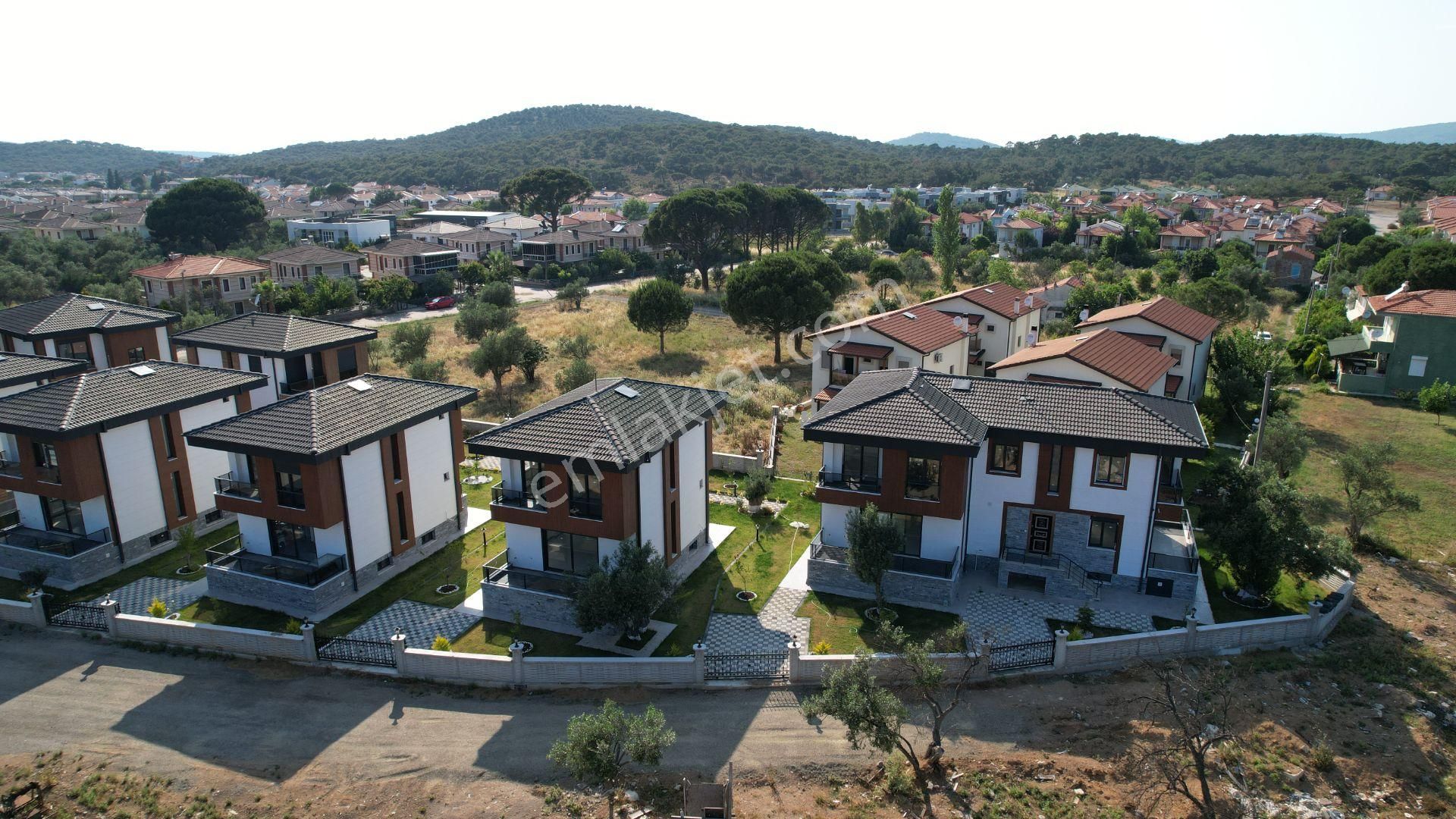 Balıkesir Ayvalık Camlık Ta Satılık Muhtesem Villalar.
