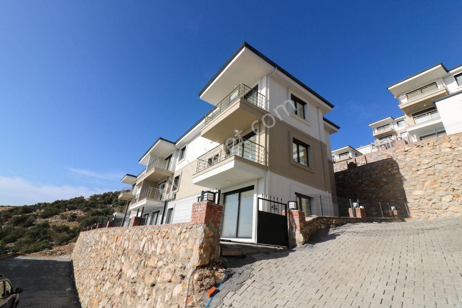 Akbük'te Panoramık Denız Manzaralı, Sıtenın En Gözde 2+1 Daıresı! - Görsel 5