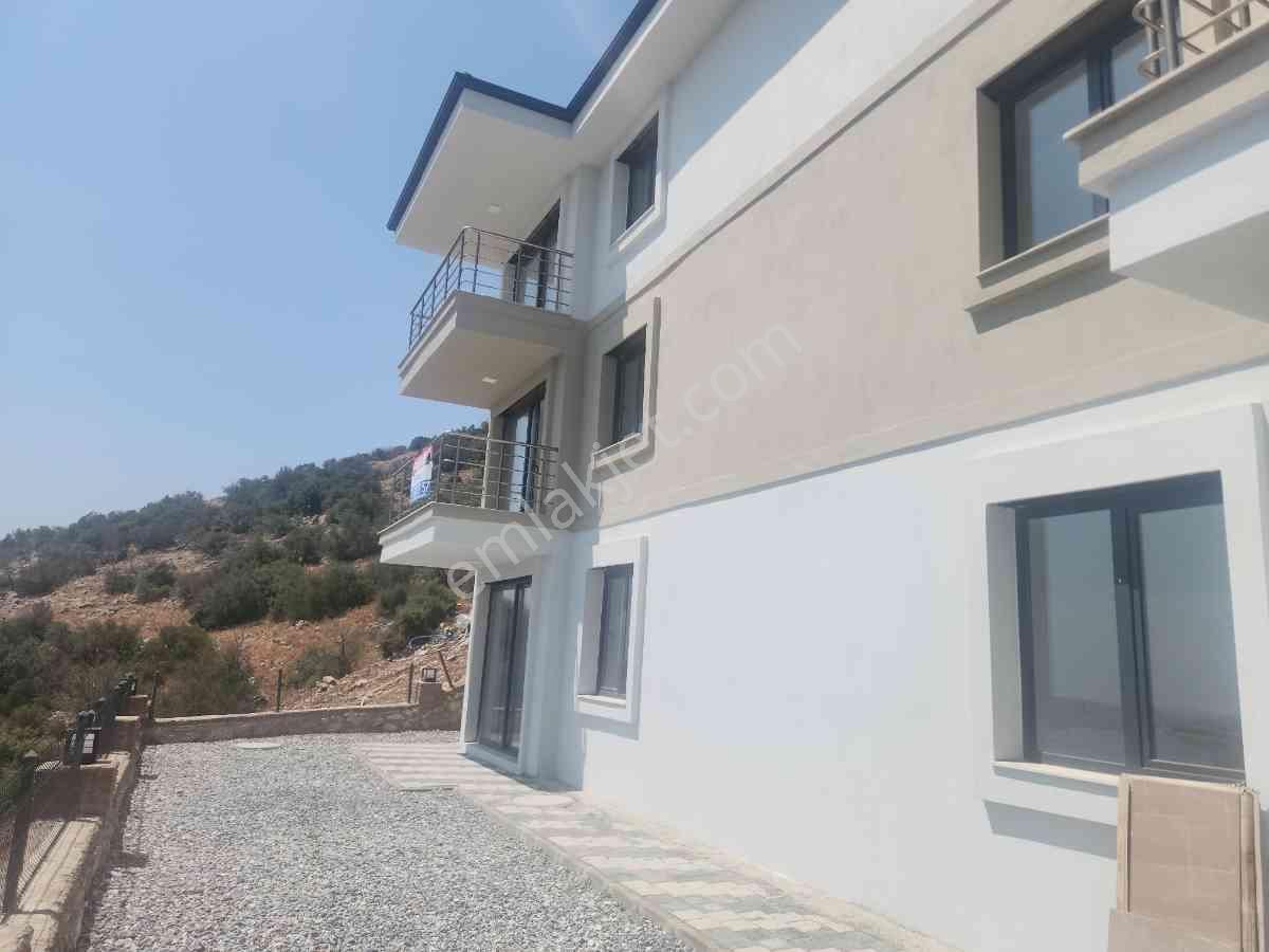 Akbük'te Panoramık Denız Manzaralı, Sıtenın En Gözde 2+1 Daıresı! - Görsel 3