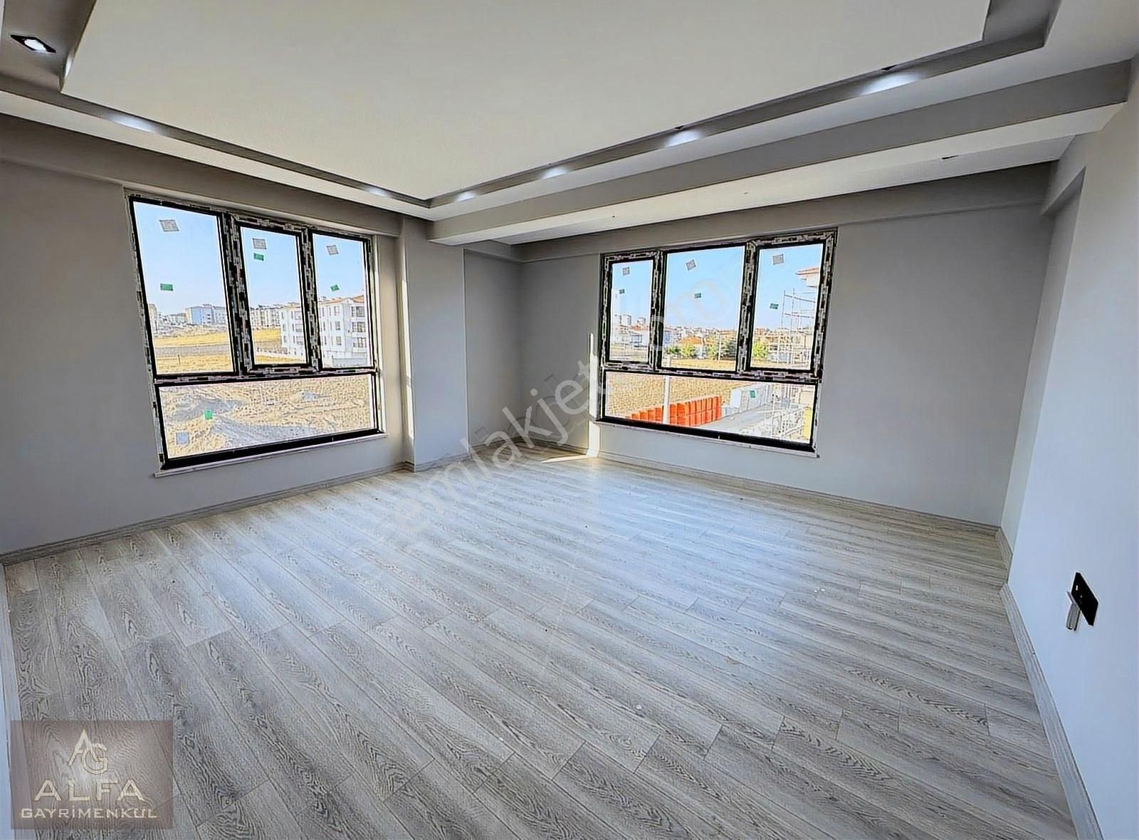 Çamlıca Mah. Ayrık Nizam Çift Balkonlu 145 M² 3+1 Sıfır Satılık