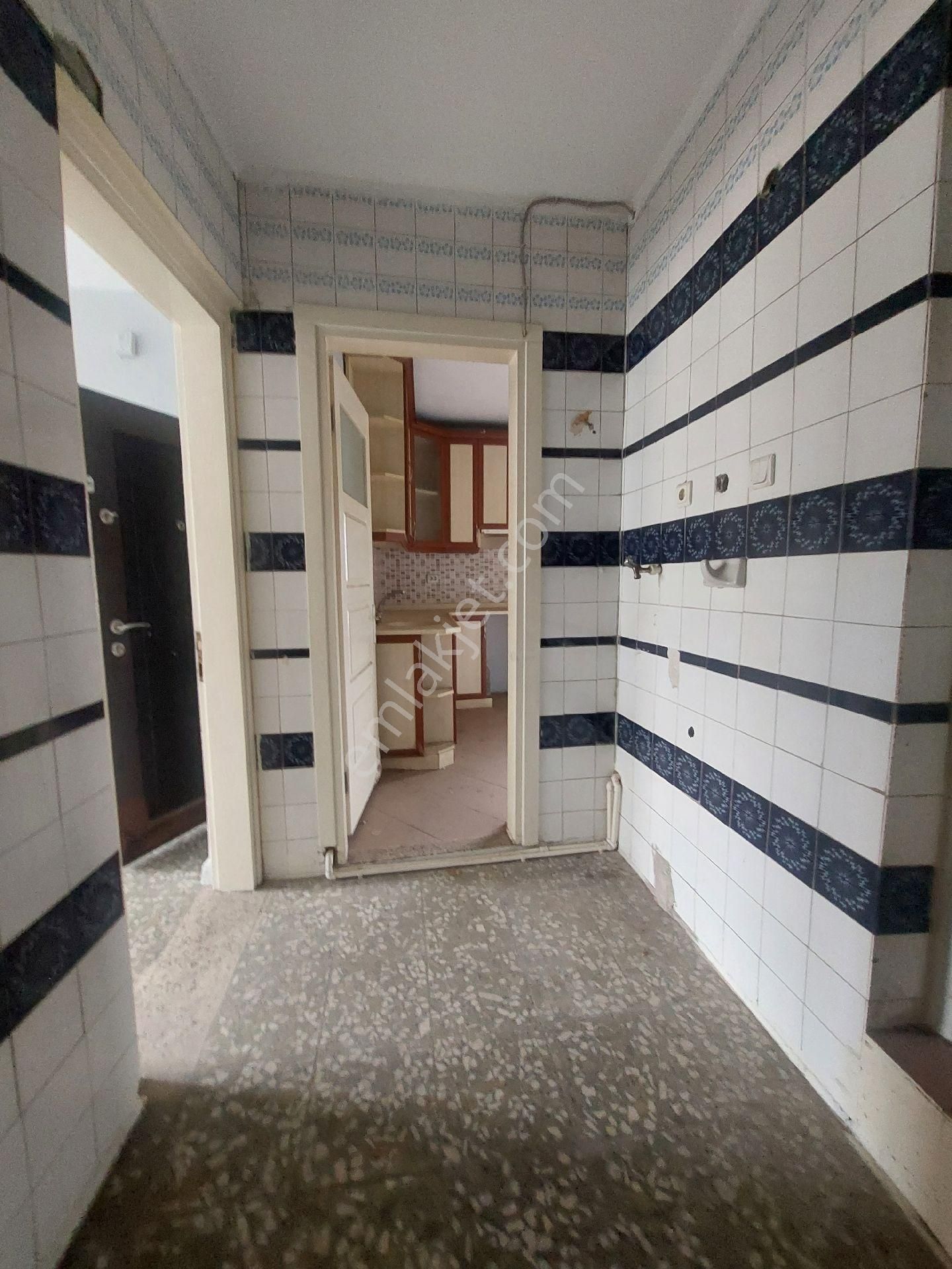 Bozyaka Merkez De 1 Adet İsyeri Dört Adet Daıre Acıl Satılık. - Görsel 9