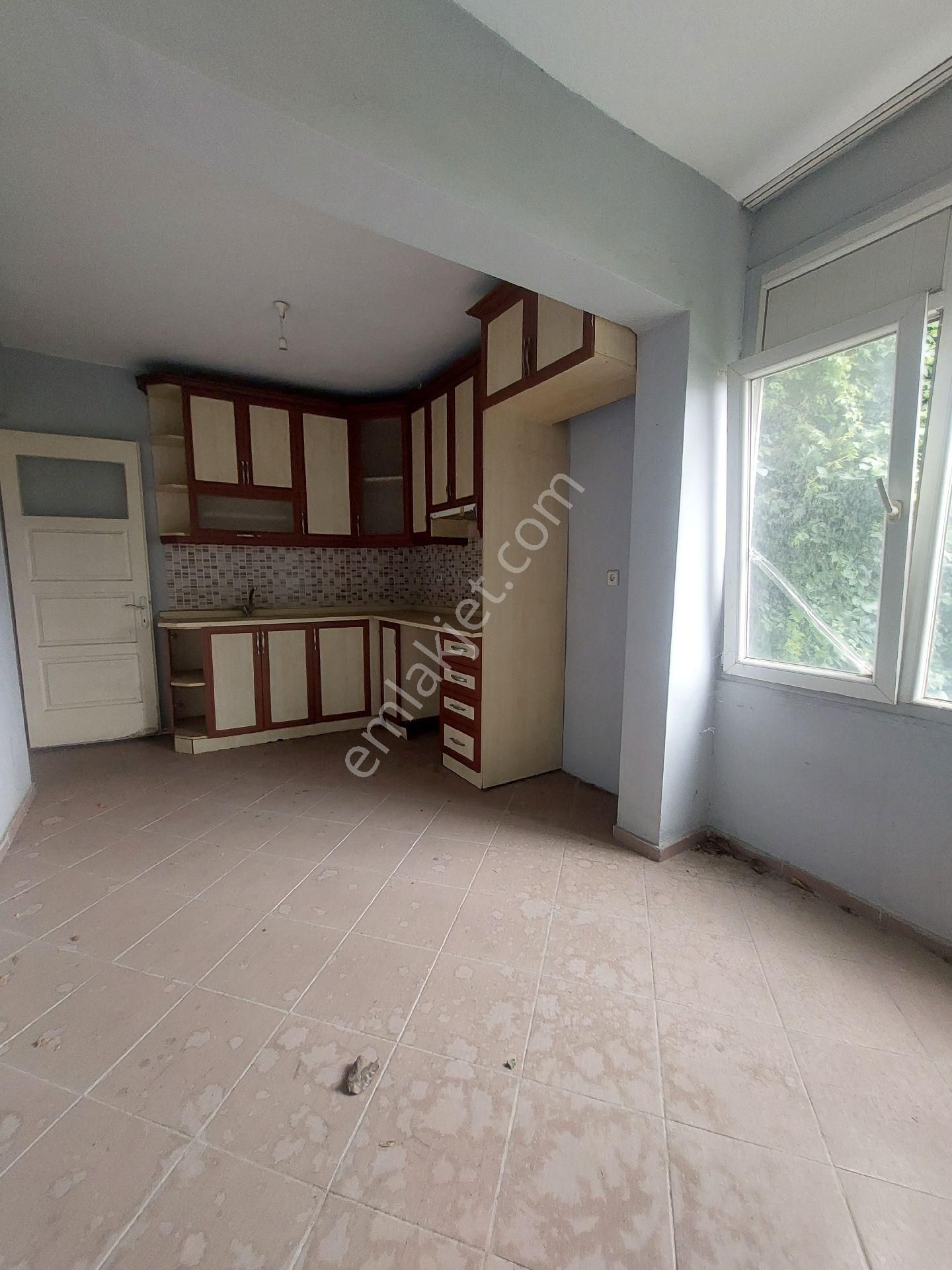 Bozyaka Merkez De 1 Adet İsyeri Dört Adet Daıre Acıl Satılık. - Görsel 6