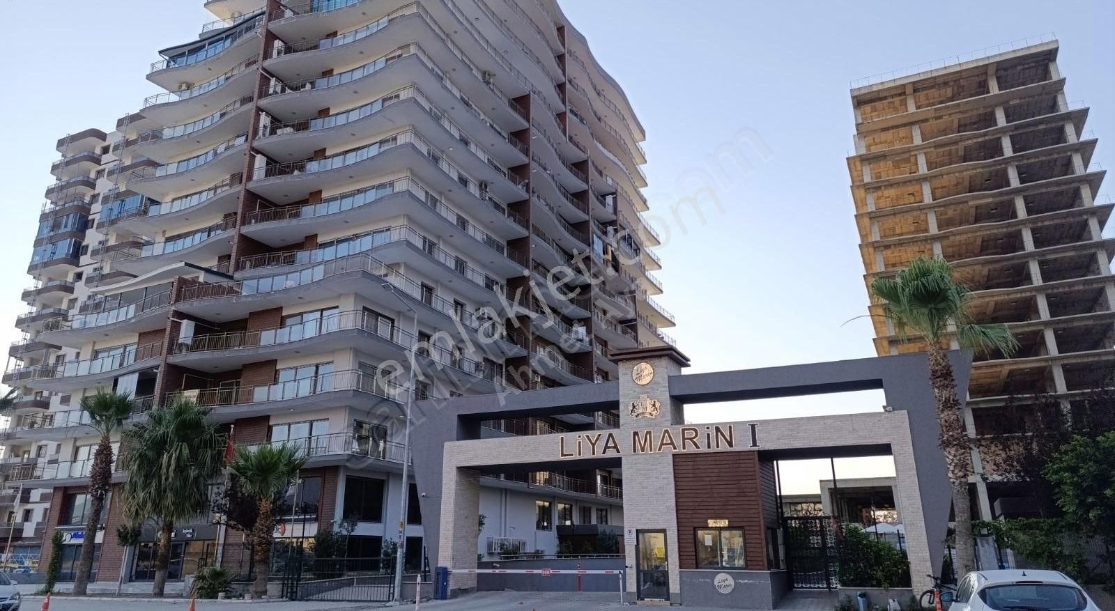 Liya Marin Sitesinde Satılık 2+1 Lüx Daire