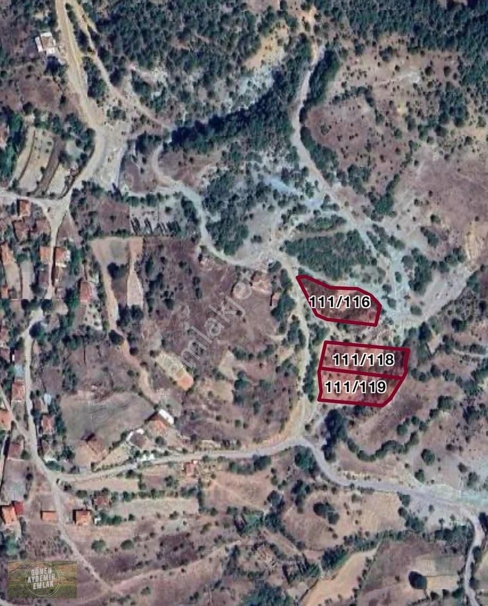 1.5 Dönüm Köy Yanı %40 2 Kat İmarlı Arsalar