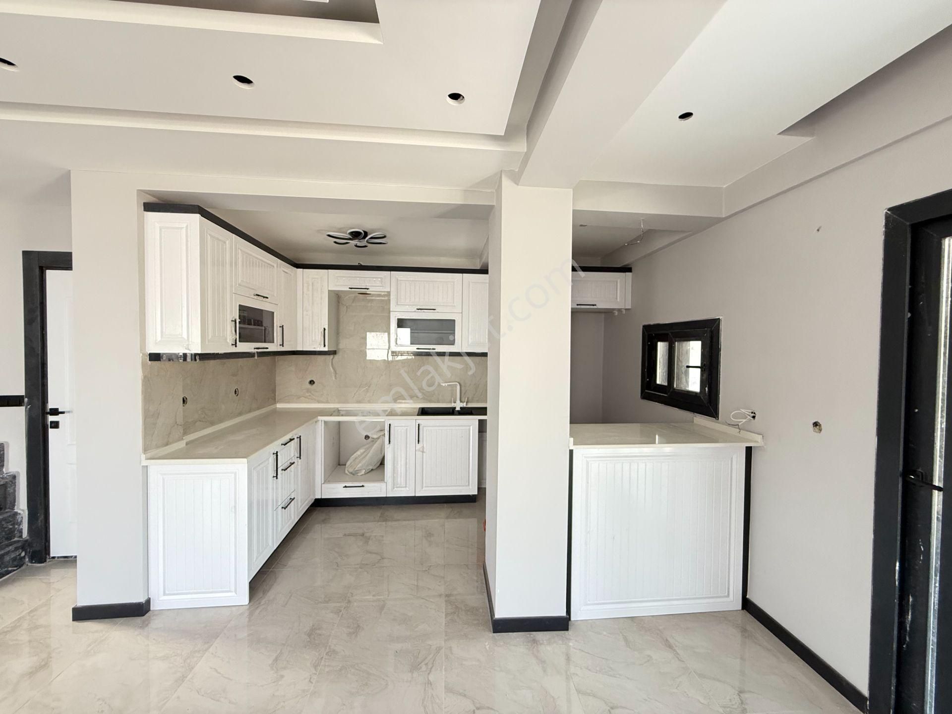 Seferihisar Doğanbey'de Satılık 3+1 Müstakil Sıfır Geniş Bahçeli Villa - Görsel 32