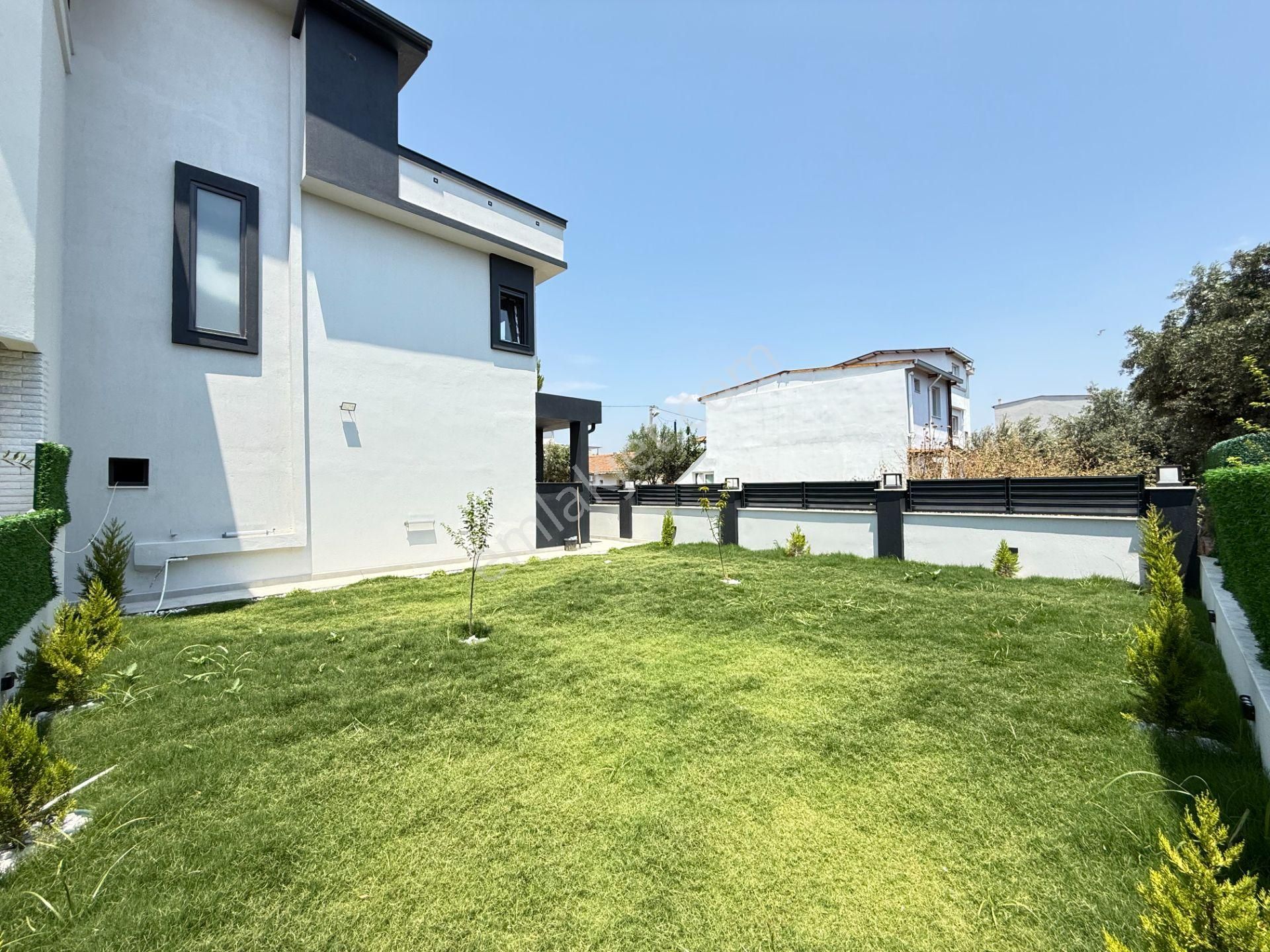 Seferihisar Doğanbey'de Satılık 3+1 Müstakil Sıfır Geniş Bahçeli Villa - Görsel 16