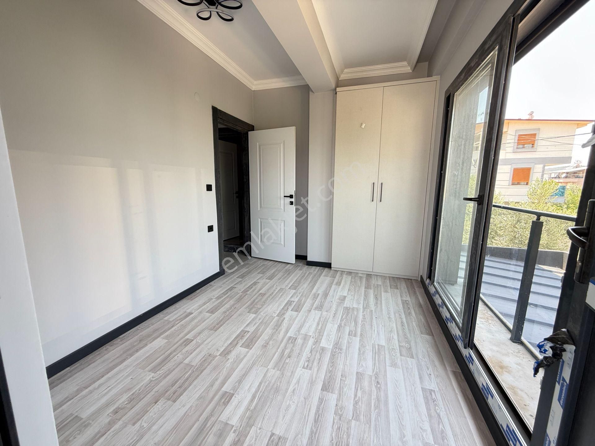 Seferihisar Doğanbey'de Satılık 3+1 Müstakil Sıfır Geniş Bahçeli Villa - Görsel 22