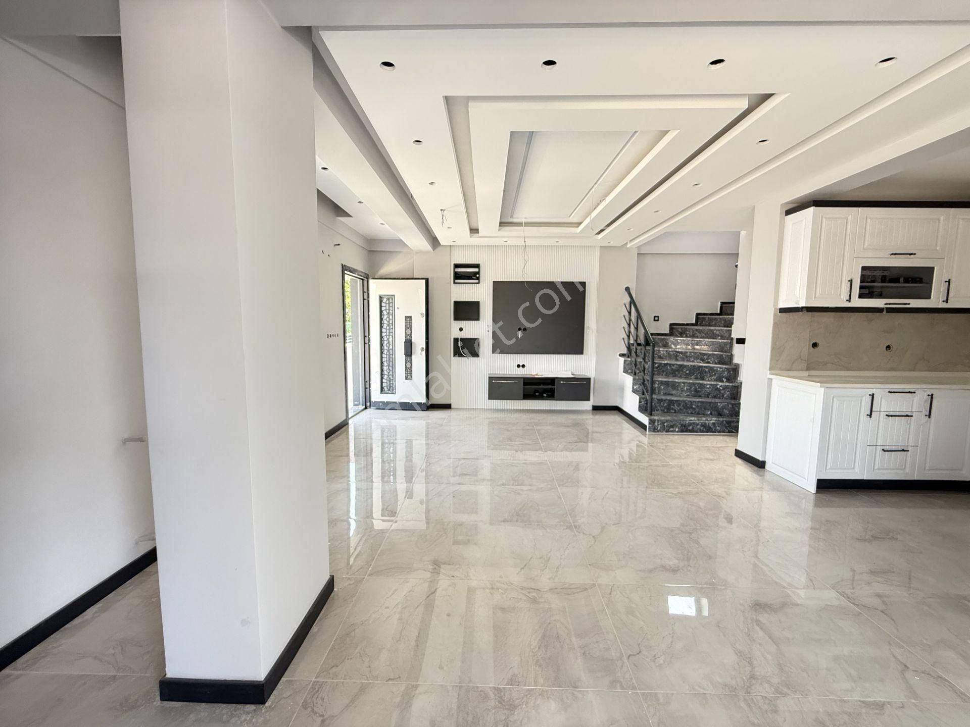 Seferihisar Doğanbey'de Satılık 3+1 Müstakil Sıfır Geniş Bahçeli Villa - Görsel 20