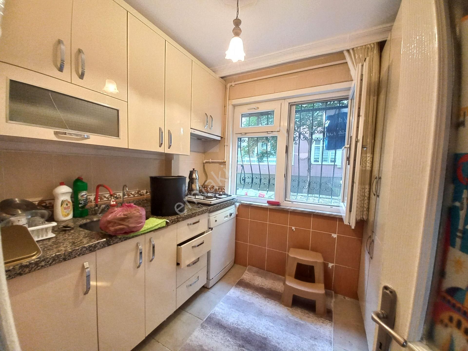 Şeref Emlak Gaziosmanpaşa Karlıtepe Satılık Daire Bahçe Katı 3.000.000tl