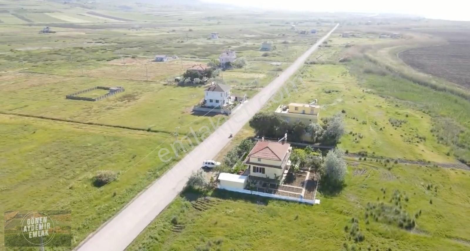 Denize Yakın Çifteçeşmeler Mah. 290 M2 Villa İmarlı Arsa