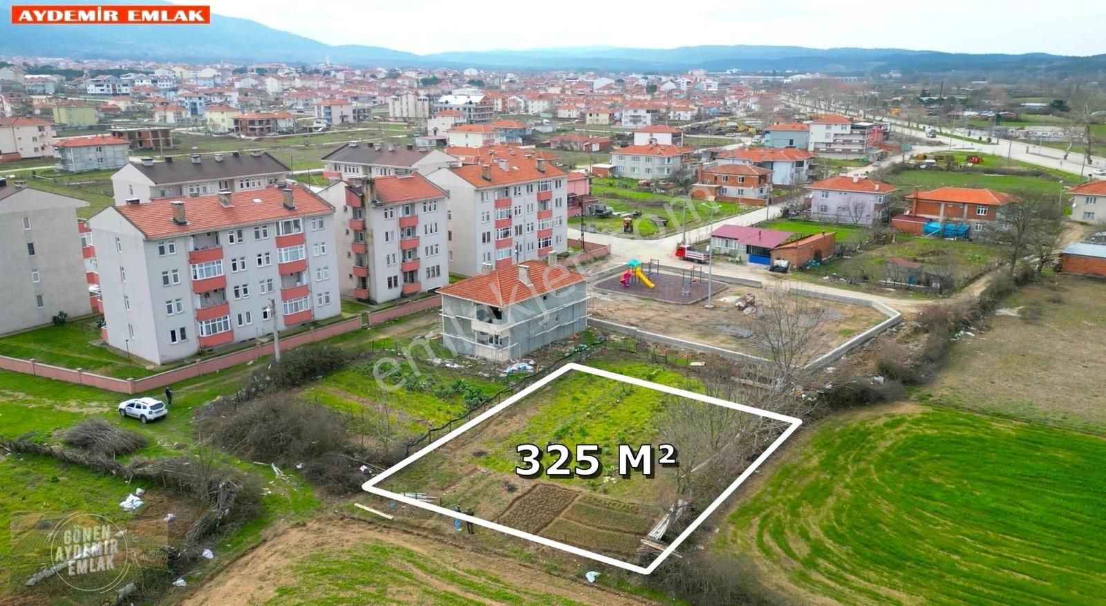 Yenice'de 6 Adet 2+1 Dairelik 3 Kat İmarlı 325 M² Villa Arsası