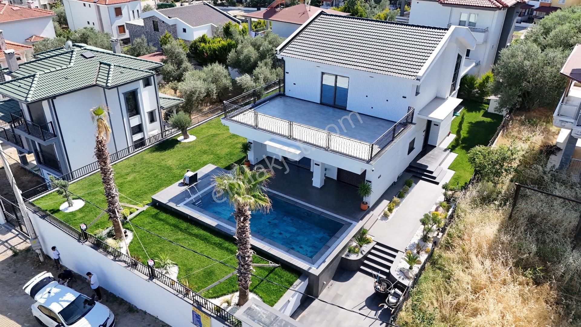 Balıkesir Altınoluk'ta Özel Havuzlu Ultra Lüks Villa - Görsel 2