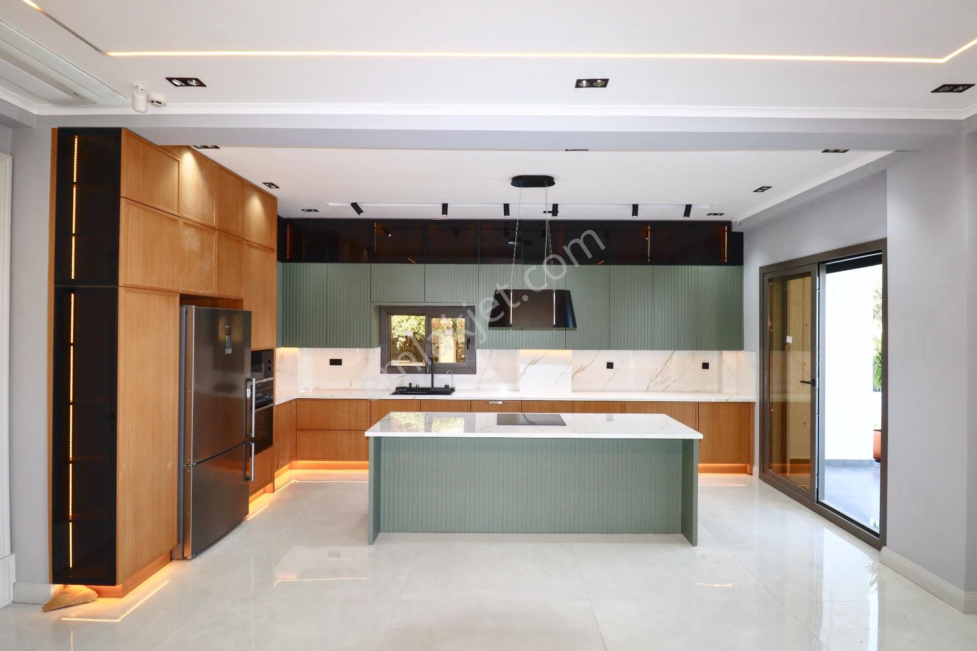 Balıkesir Altınoluk'ta Özel Havuzlu Ultra Lüks Villa - Görsel 24