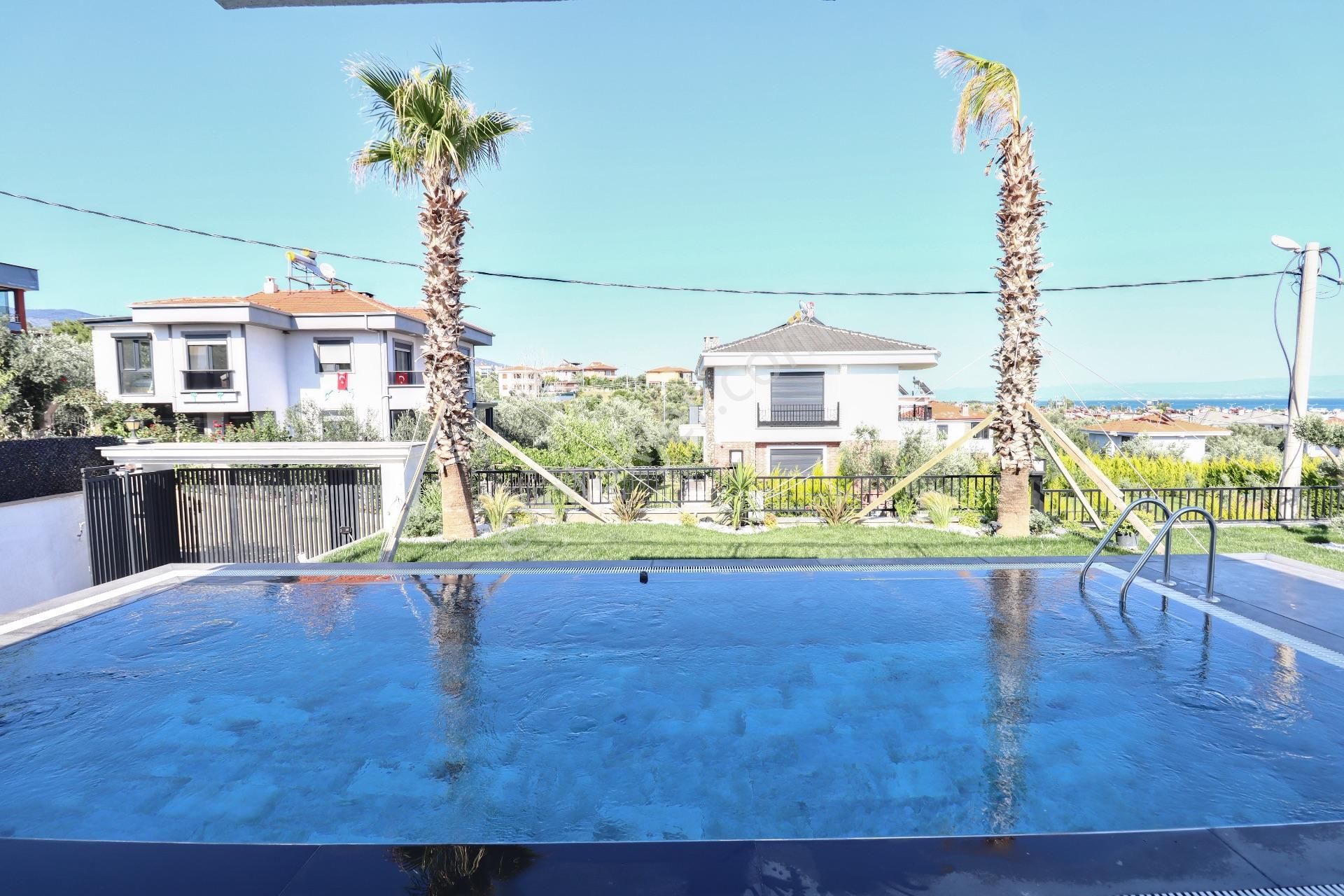 Balıkesir Altınoluk'ta Özel Havuzlu Ultra Lüks Villa - Görsel 10