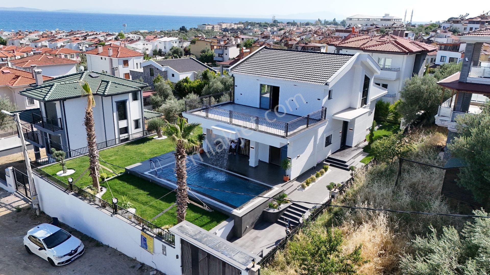 Balıkesir Altınoluk'ta Özel Havuzlu Ultra Lüks Villa - Görsel 6