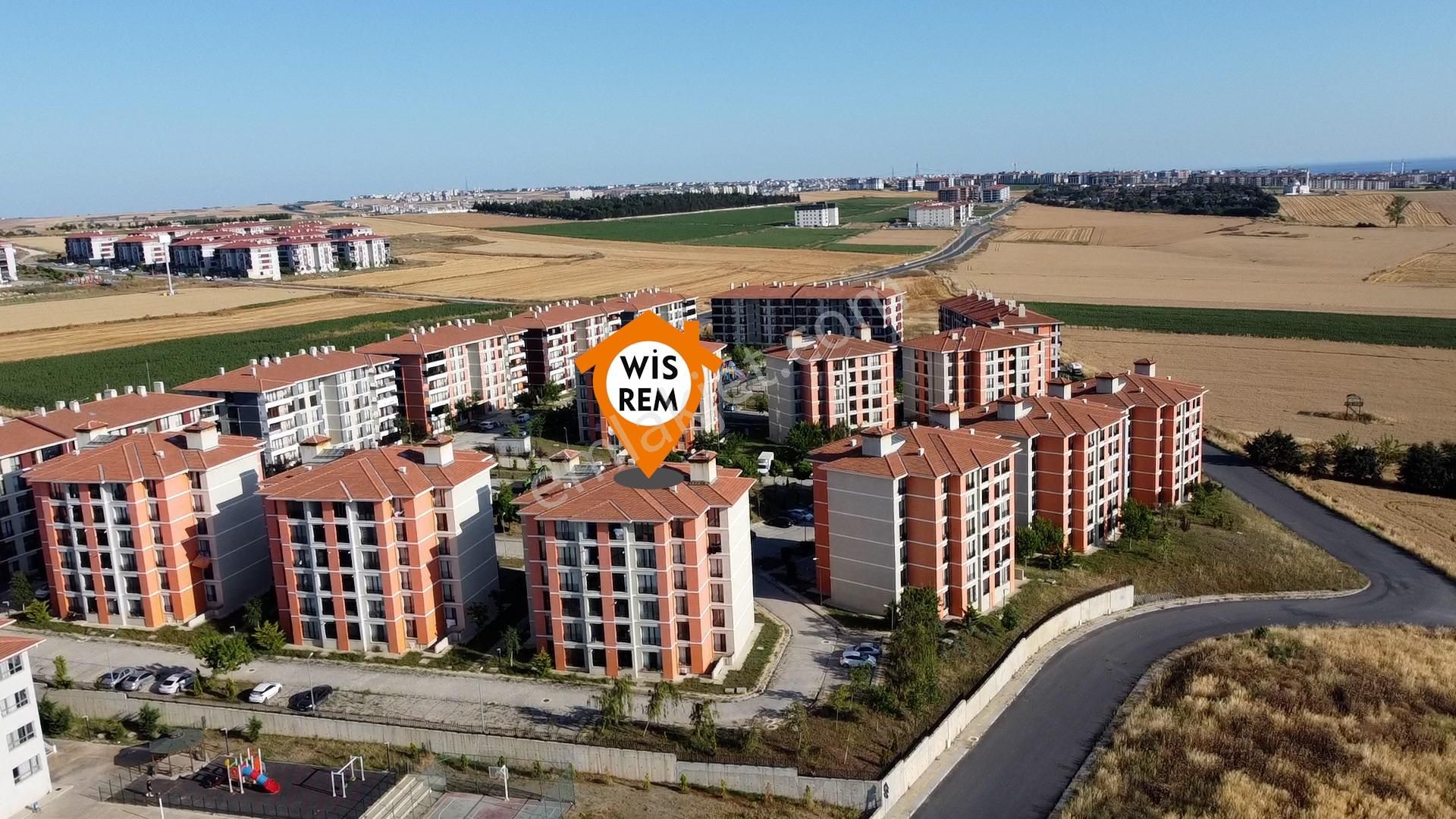 Wisremden Silivri Toki-2 De Ebeveyn Banyolu Geniş 2+1 Daire