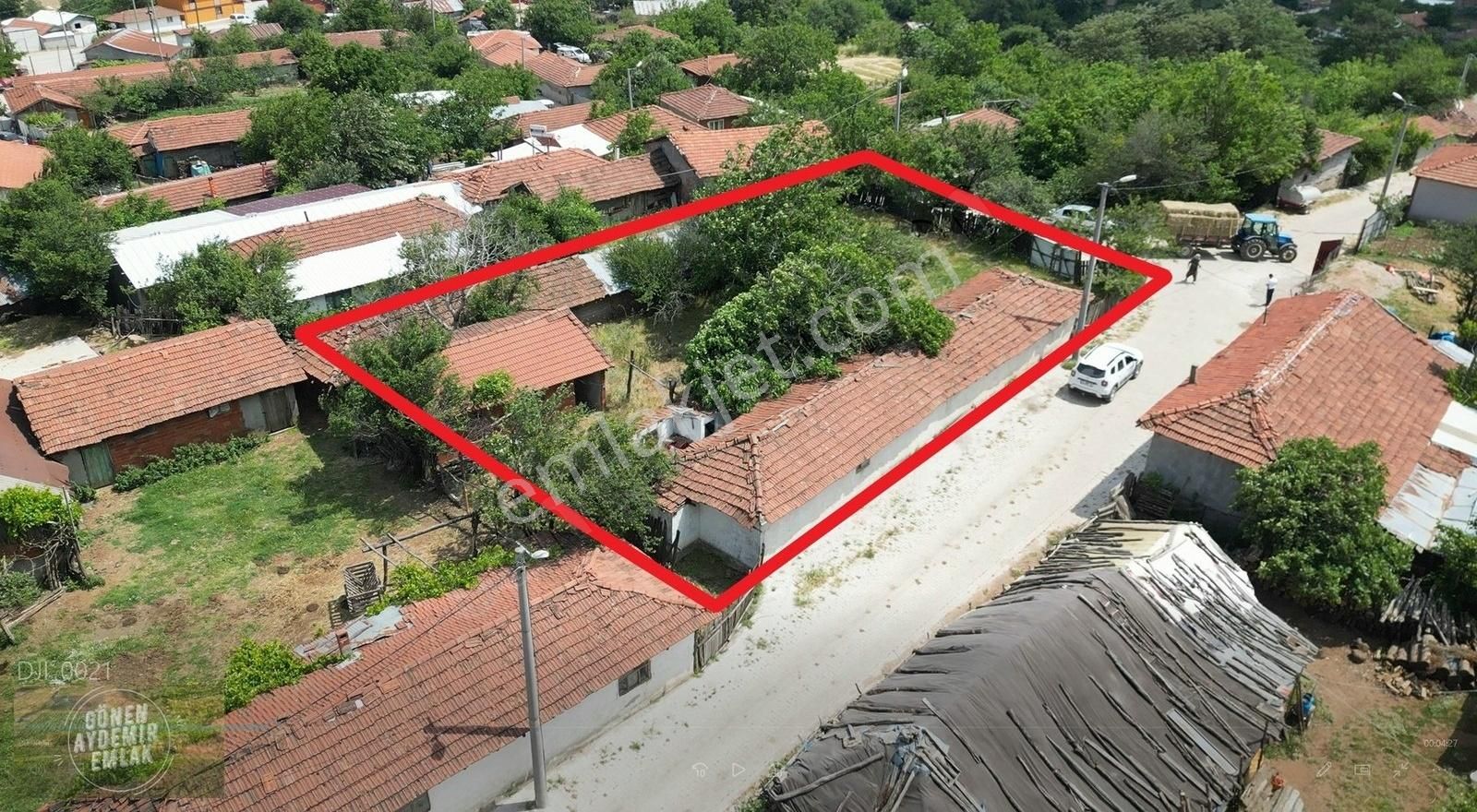 Gönen Fındıklı'da Çift Yola Cephe Doğa Manzaralı 590 M² Ev Kayıt