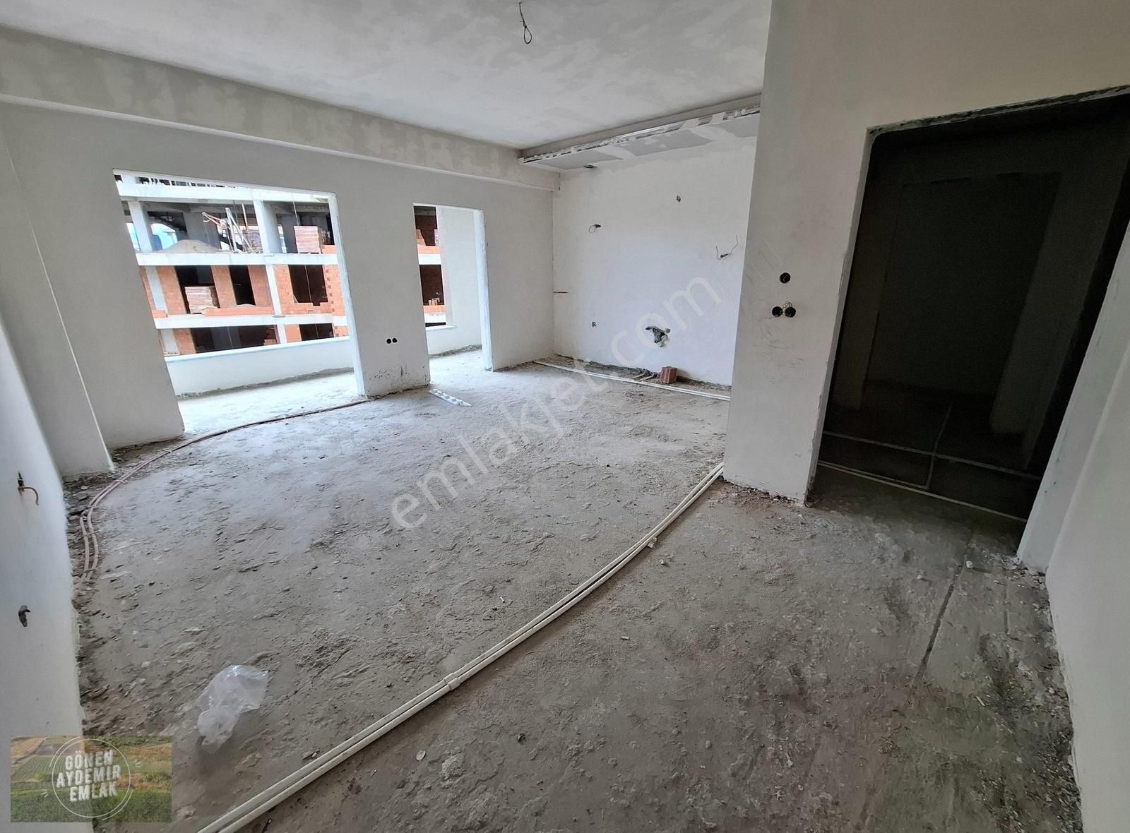 Kuzey Park Konutlarında 1+1 Sıfır Arakat Daire