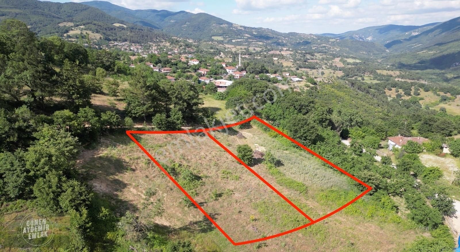 Baraj Ve Çam Ormanı Manzaralı Havadar 645 M2 Yanyana 2 Arsa