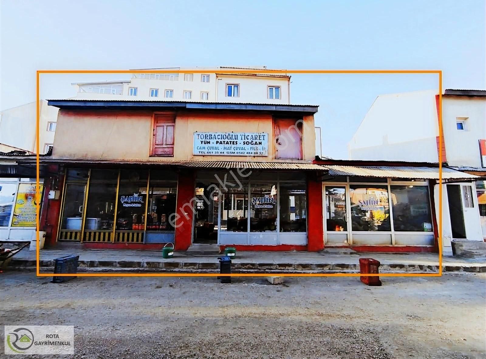 Rota Gm'den Pasinler Çarşı Merkezinde Satılık 168 M² Dükkan