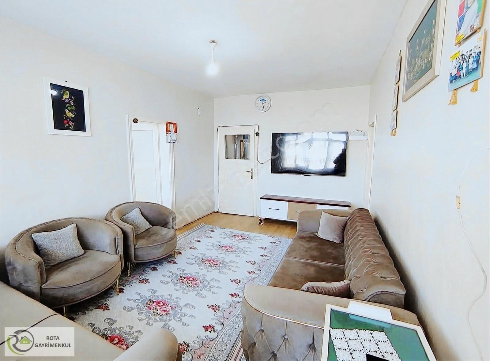 Rota'dan Yunusemre'de Komple Satılık 4 Katlı Bina Ve 100 M² Arsa