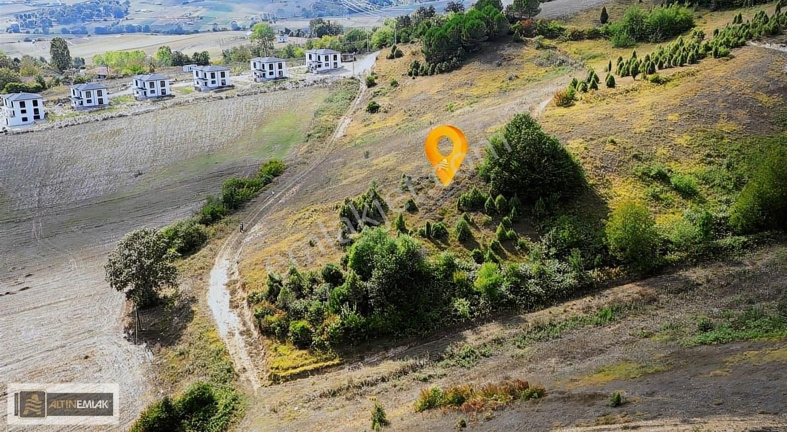 Derince Karagöllü'de Satılık 5240 M2 Tarla %5 Konut İmarlı