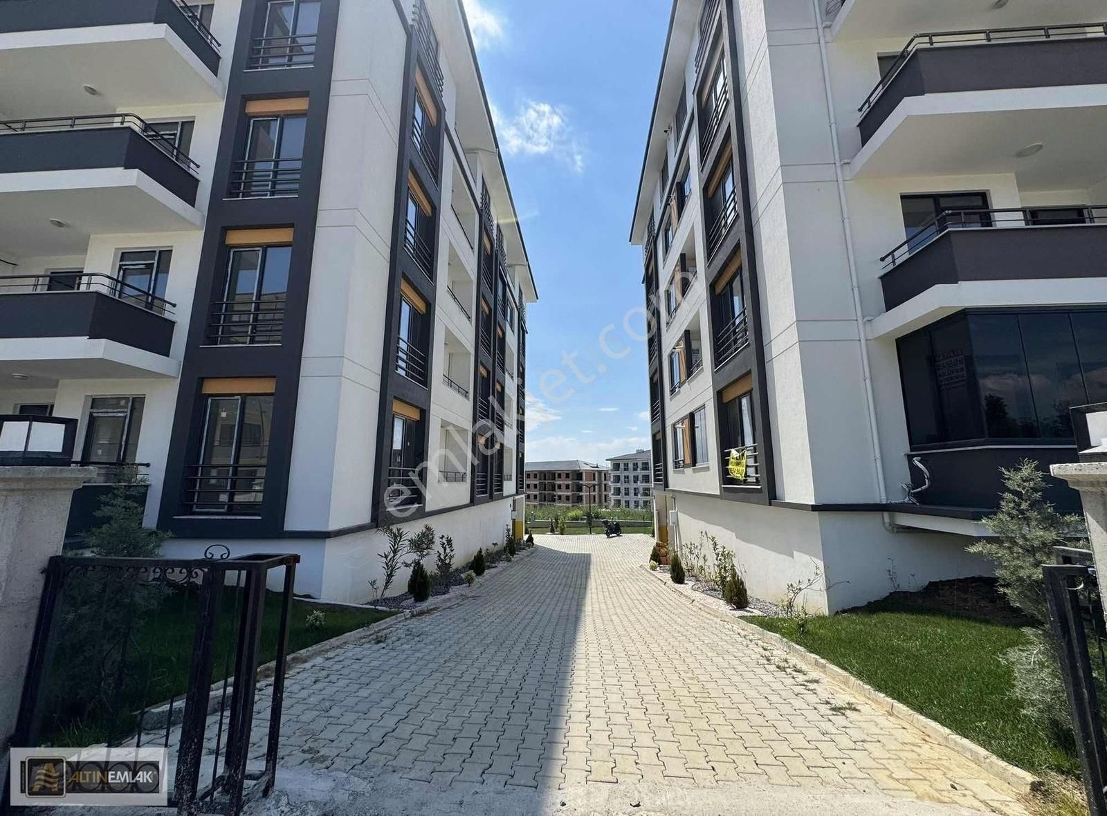Tekirdağ S.paşa Atatürk Mah.fırsat Sıfır 3+1 Satılık Daire