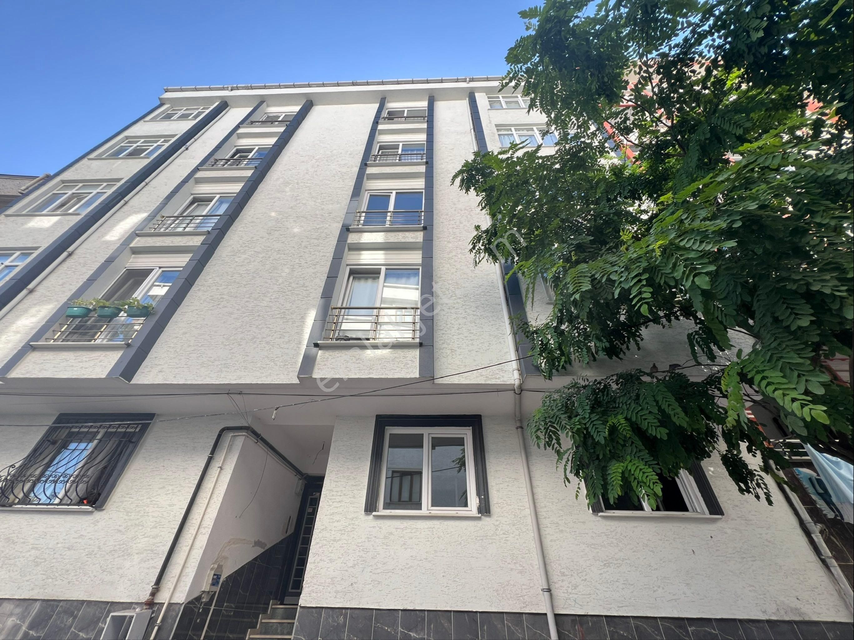 Esenyurt Ta Tam Yatırımlık Balkonlu Yuksek Giris 2+1