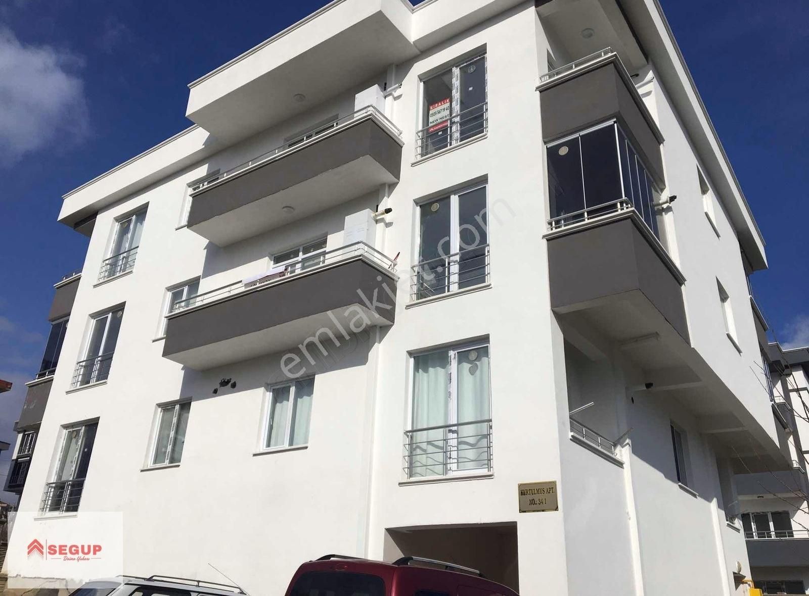 Segup'tan Körfez'de Satılık Eşyalı 1+1 (3)