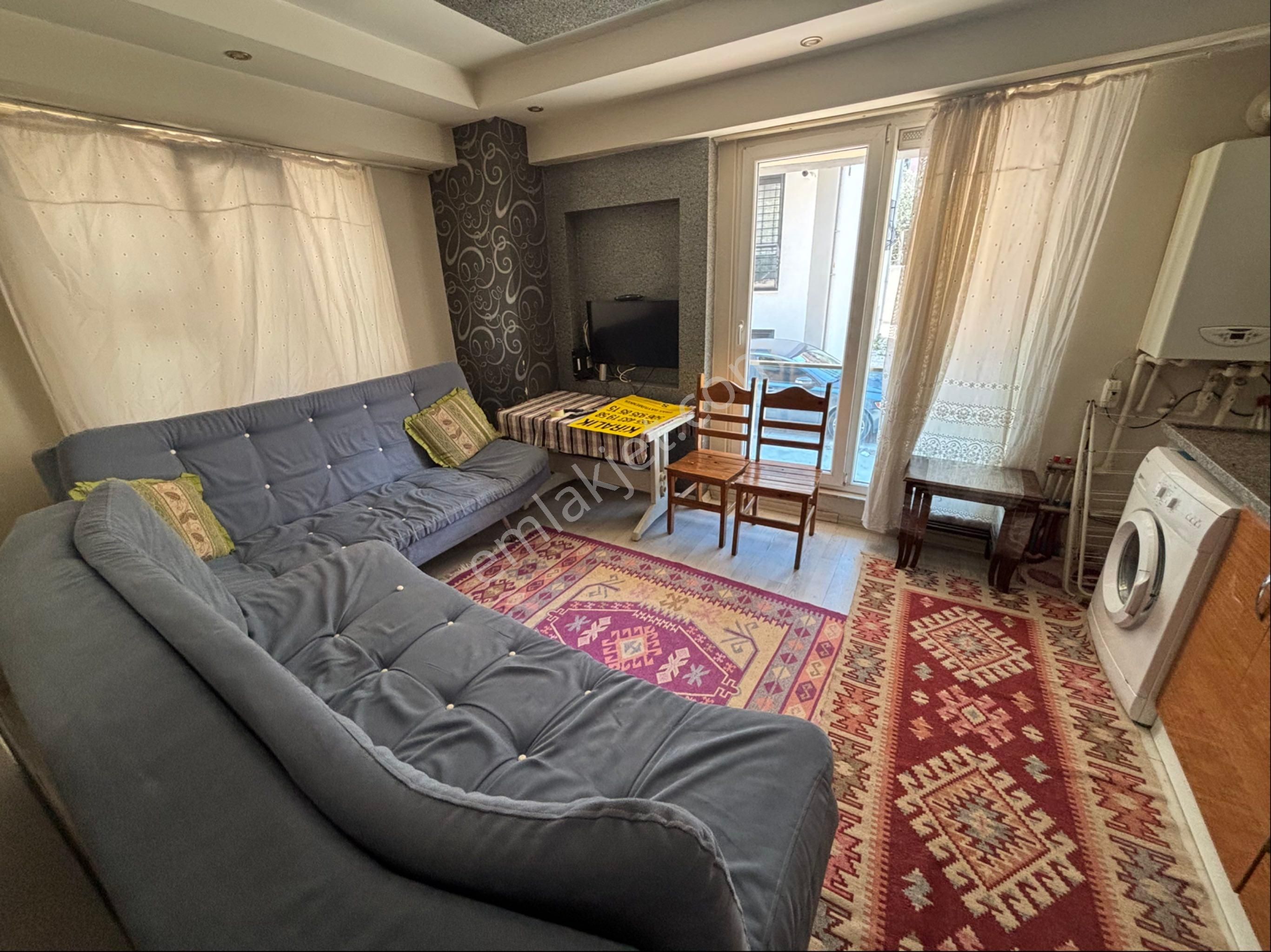 İstiklal’de Kiralık Apart