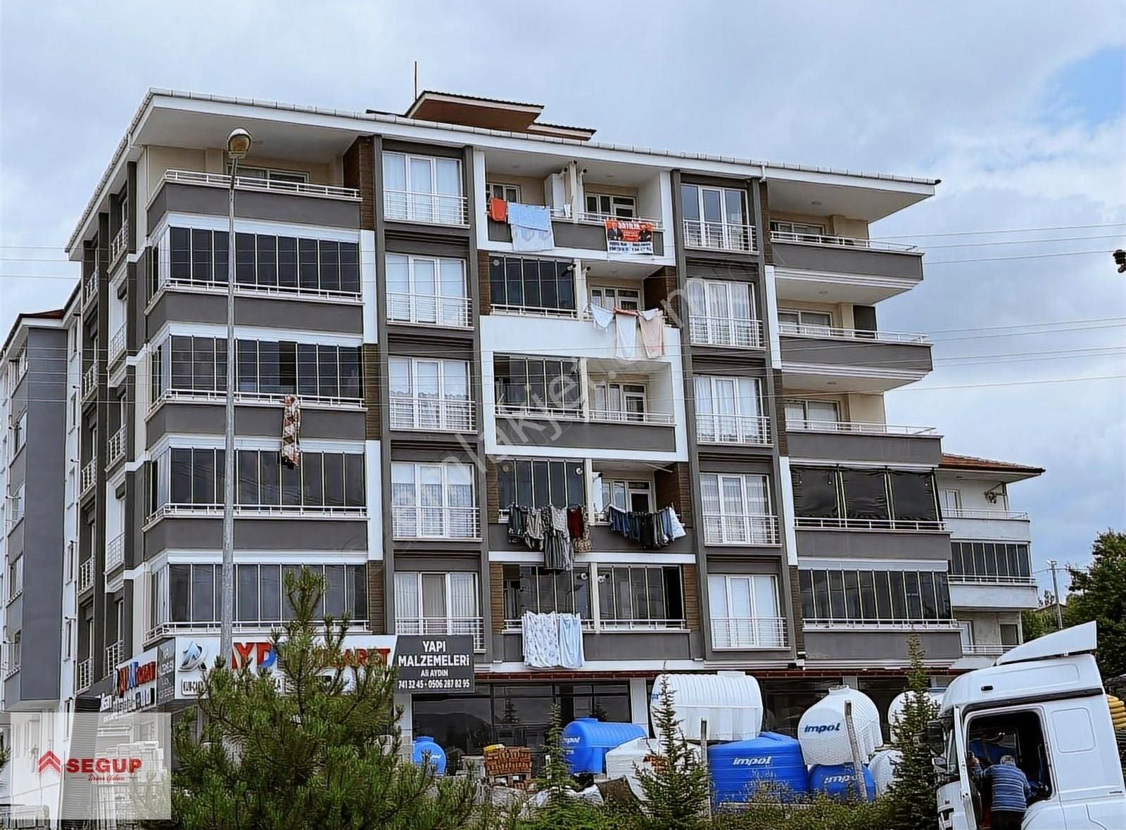 Kavak Emniyet Müd. Yanı Geniş Ebeveyn Banyolu 2+1 Satılık Daire
