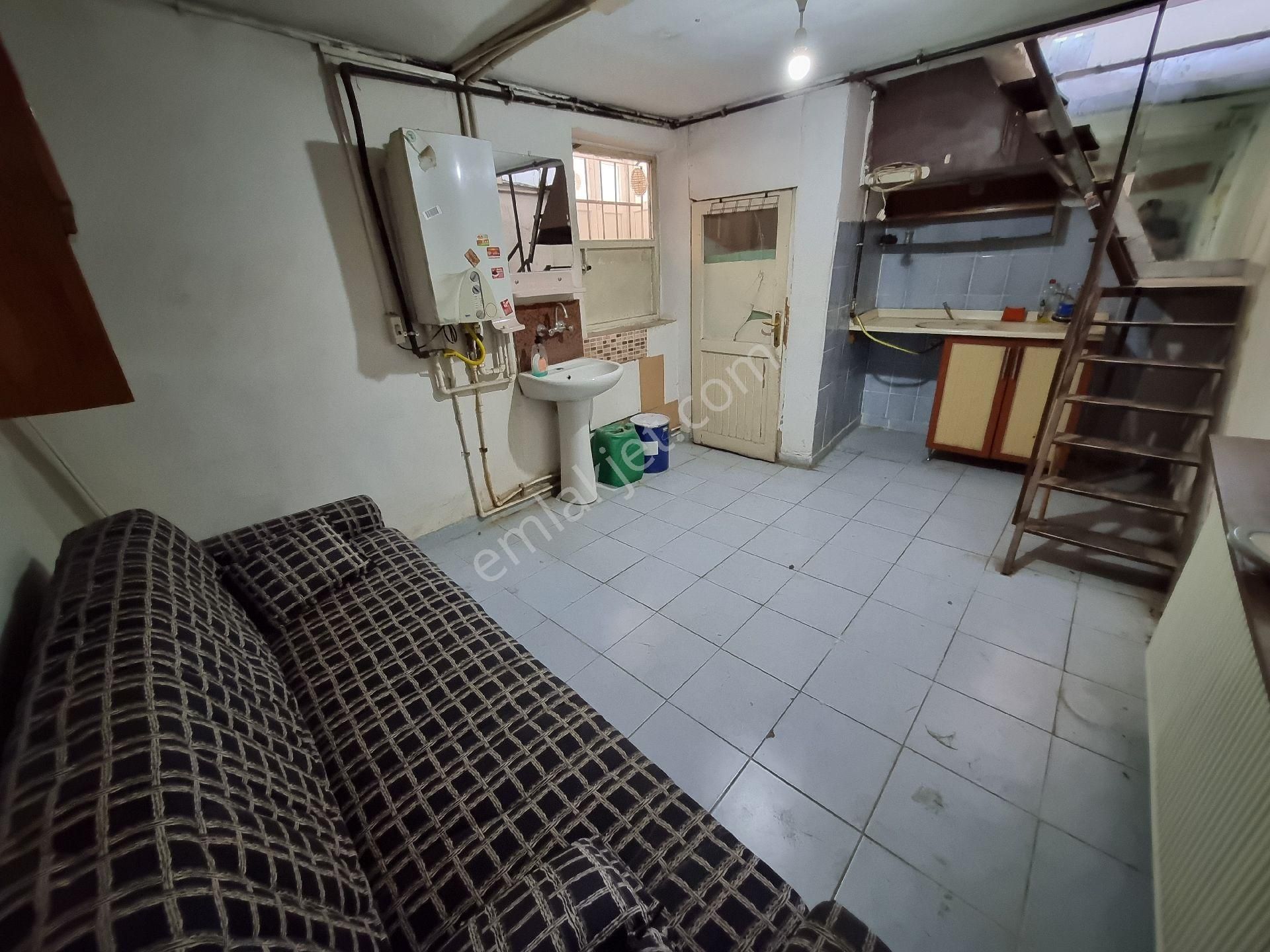 G.dr.tevfik Sağlam Caddesi'nde Lokman Hekim Hast.mevkii 30m2 Depolu Satılık Dükkan - Görsel 23